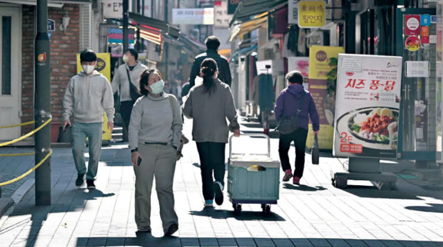 قرر البنك المركزي في كوريا زيادة الفائدة إلى 3 في المائة لكبح جماح التضخم المرتفع (أ.ف.ب)