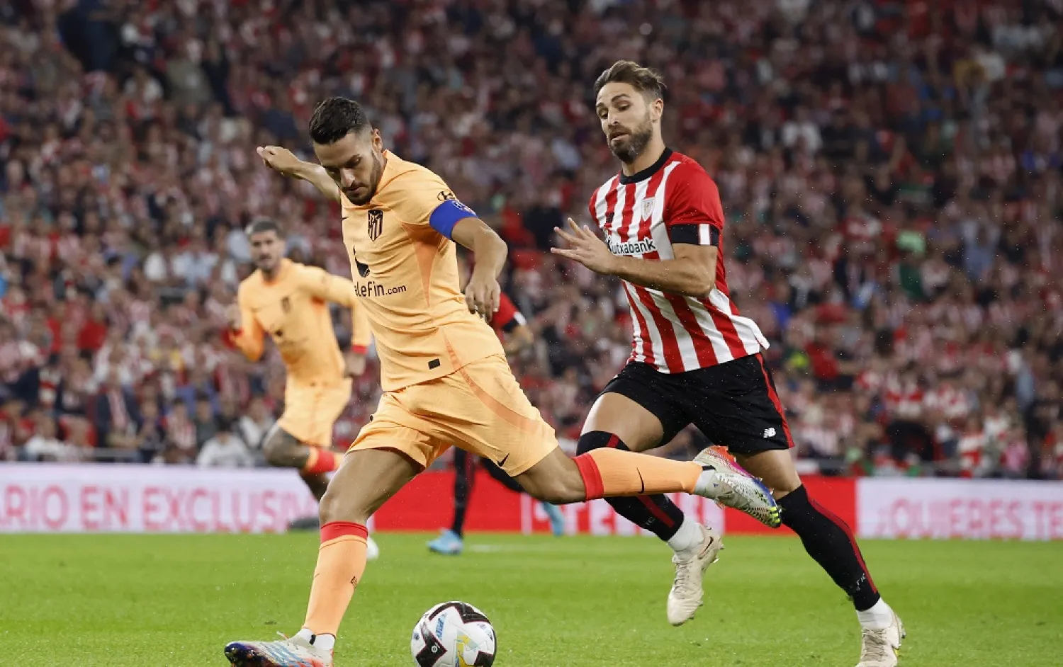 Football - LaLiga - Athletic Bilbao v Atletico Madrid - San Mames, Bilbao, Spain - October 15, 2022 Atletico Madrid's Koke in action with Athletic Bilbao's Yeray Alvarez. (Reuters)