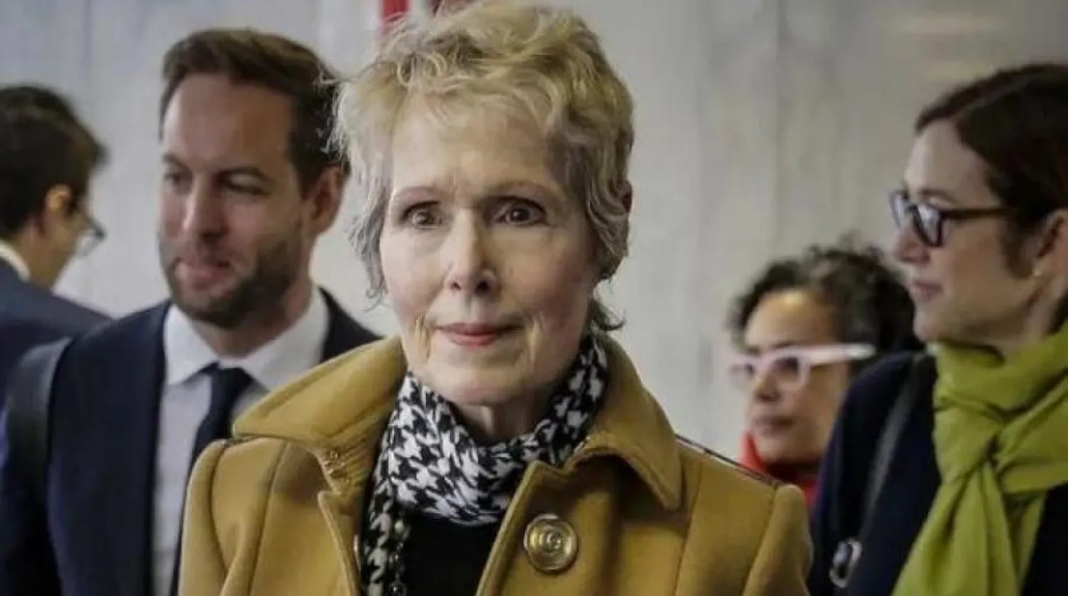 الكاتبة الأميركية إي جان كارول (أ.ب)