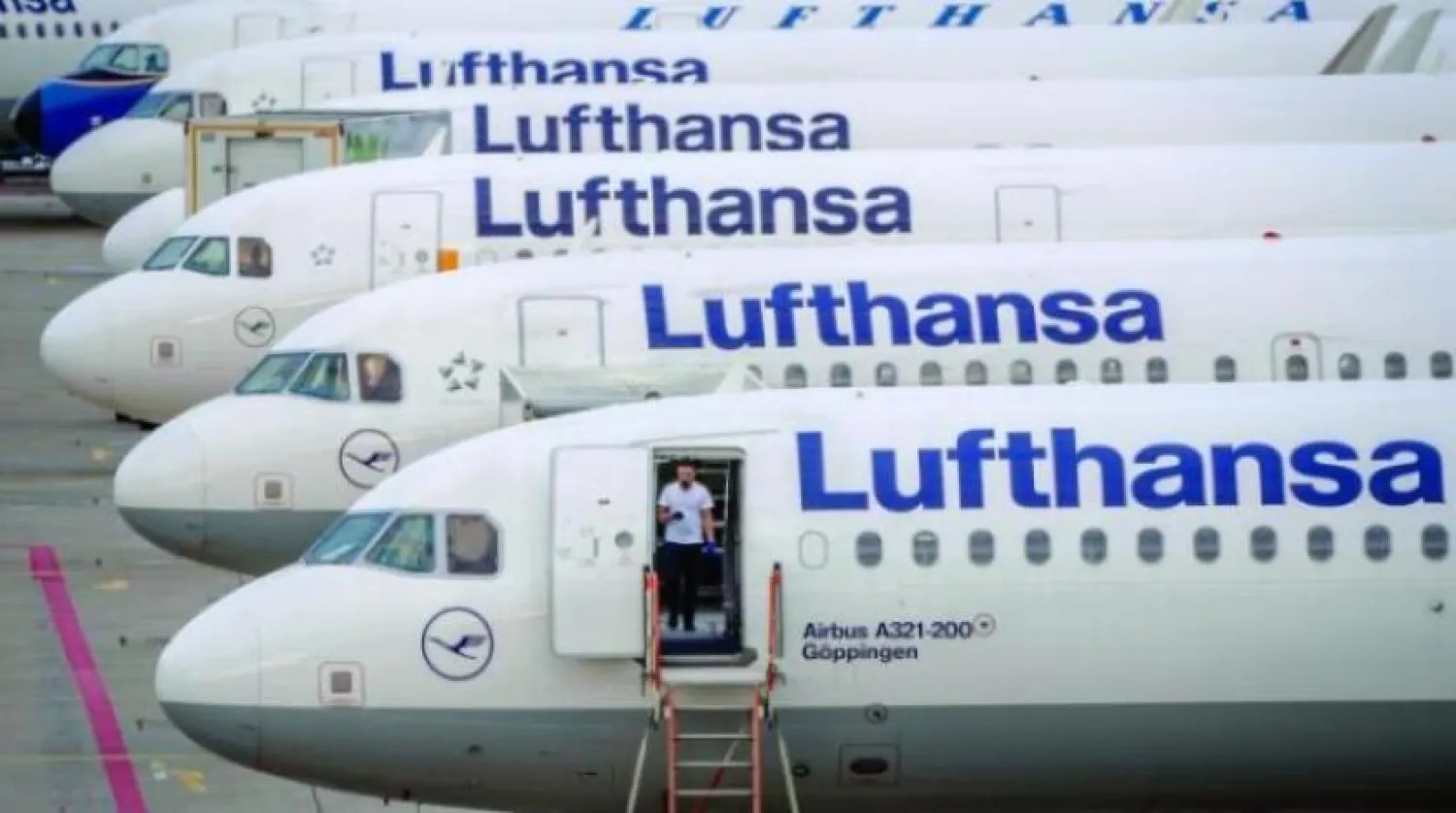 Lufthansa uçakları Frankfurt Havalimanı'nda (AP)