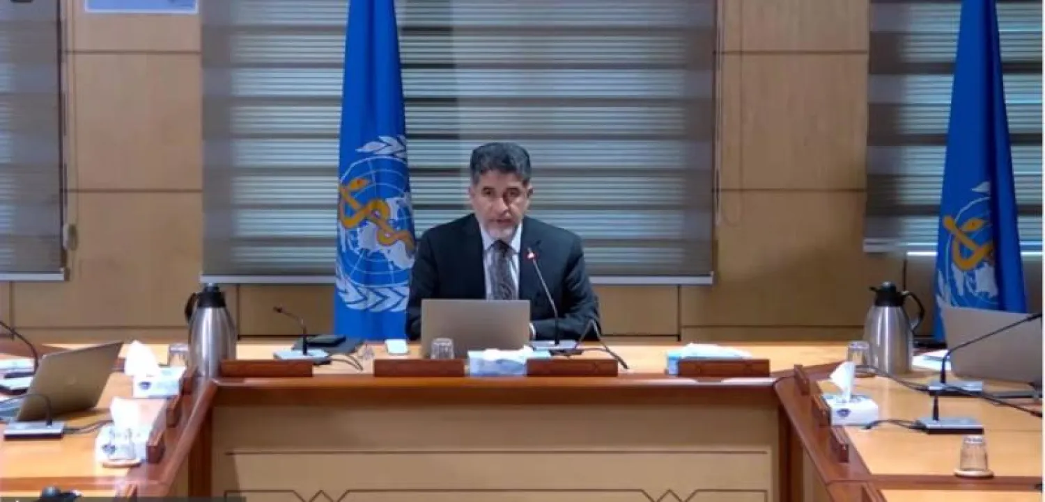 الدكتور أحمد المنظري خلال المؤتمر الصحافي