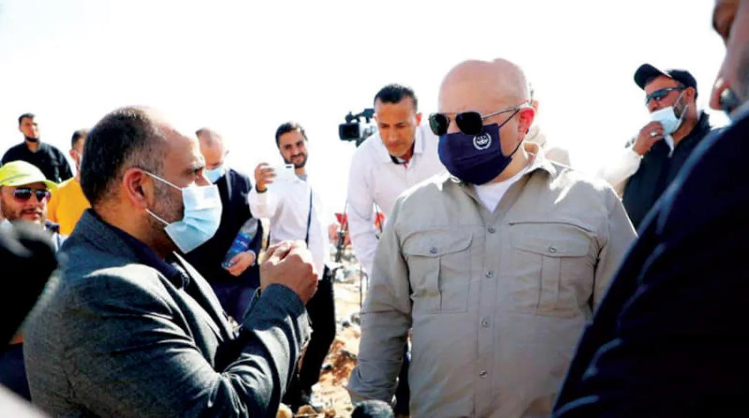 من عمليات تفقُّد كريم خان المدعي العام للمحكمة الجنائية الدولية مواقع «المقابر الجماعية» بترهونة (الهيئة العامة للبحث عن المفقودين)