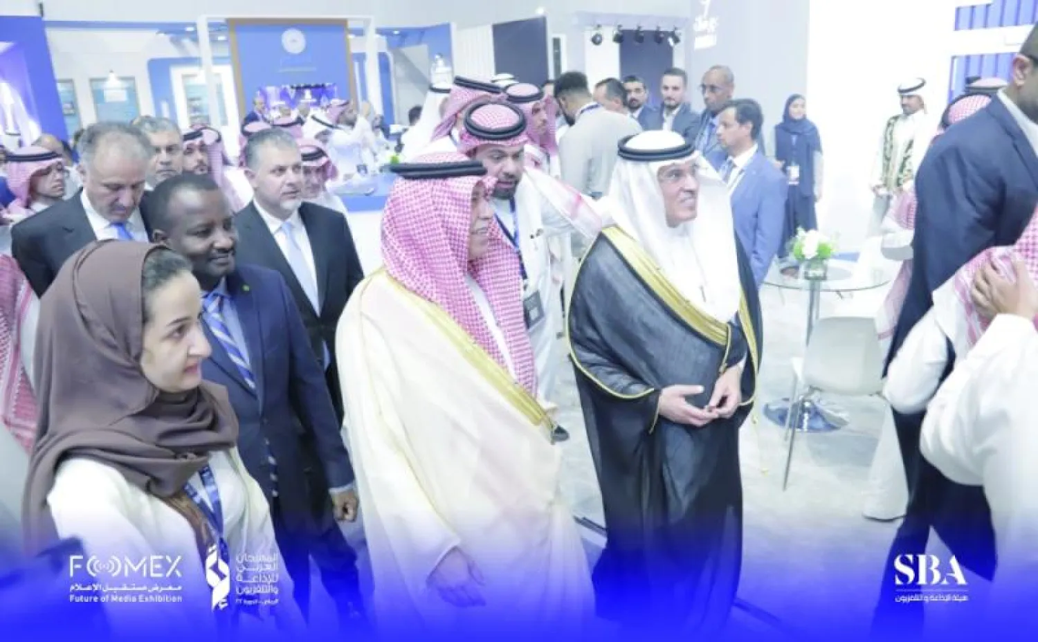 وزير الإعلام السعودي المكلف الدكتور ماجد القصبي يفتتح معرض مستقبل الإعلام (فومكس)