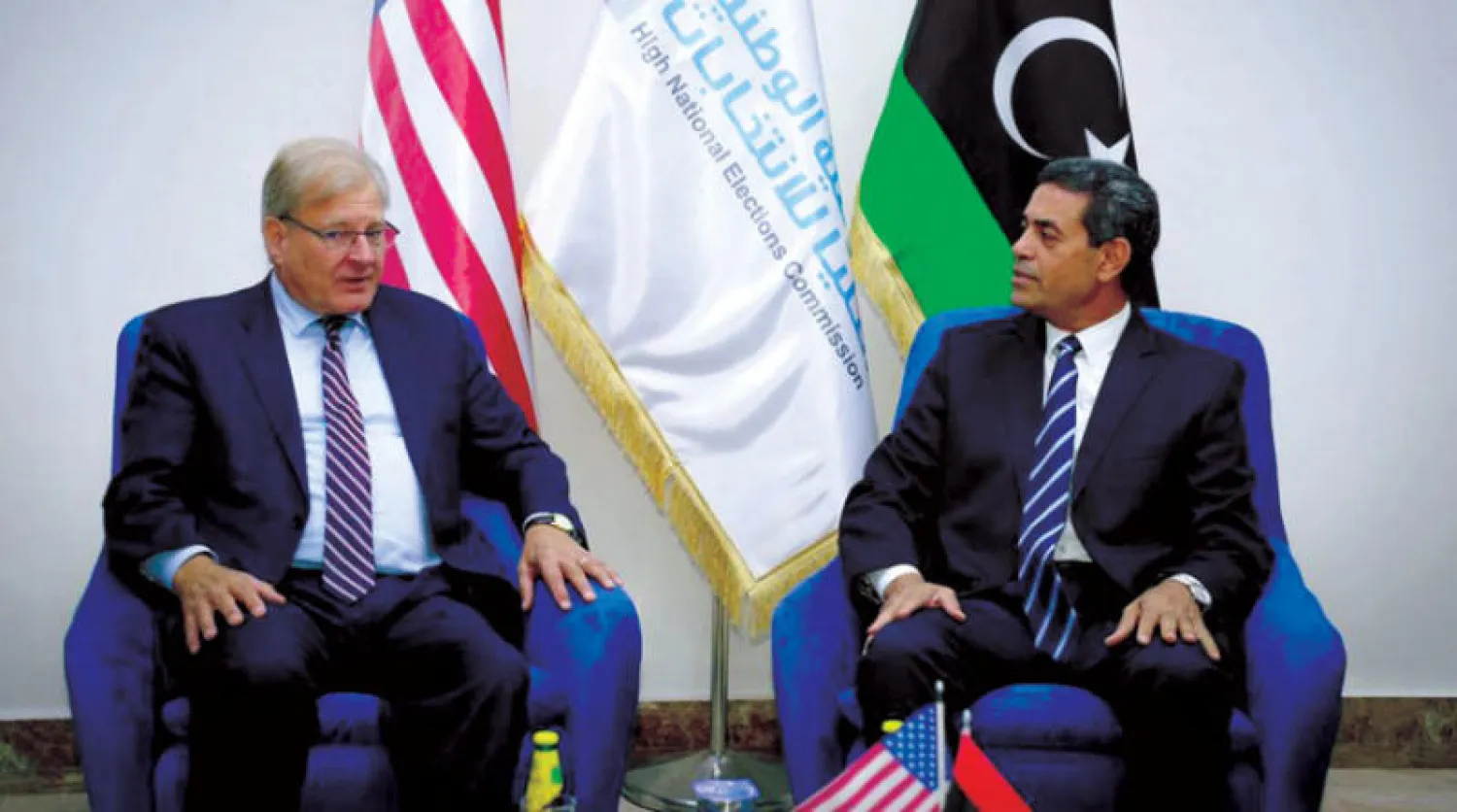 جانب من اجتماع السفير والمبعوث الأميركي الخاص في طرابلس مع رئيس مفوضية الانتخابات (السفارة الأميركية)