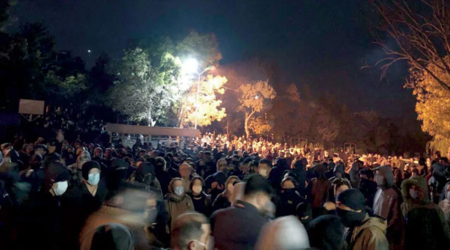 تجمعات في مهاباد فجر الخميس (تويتر)
