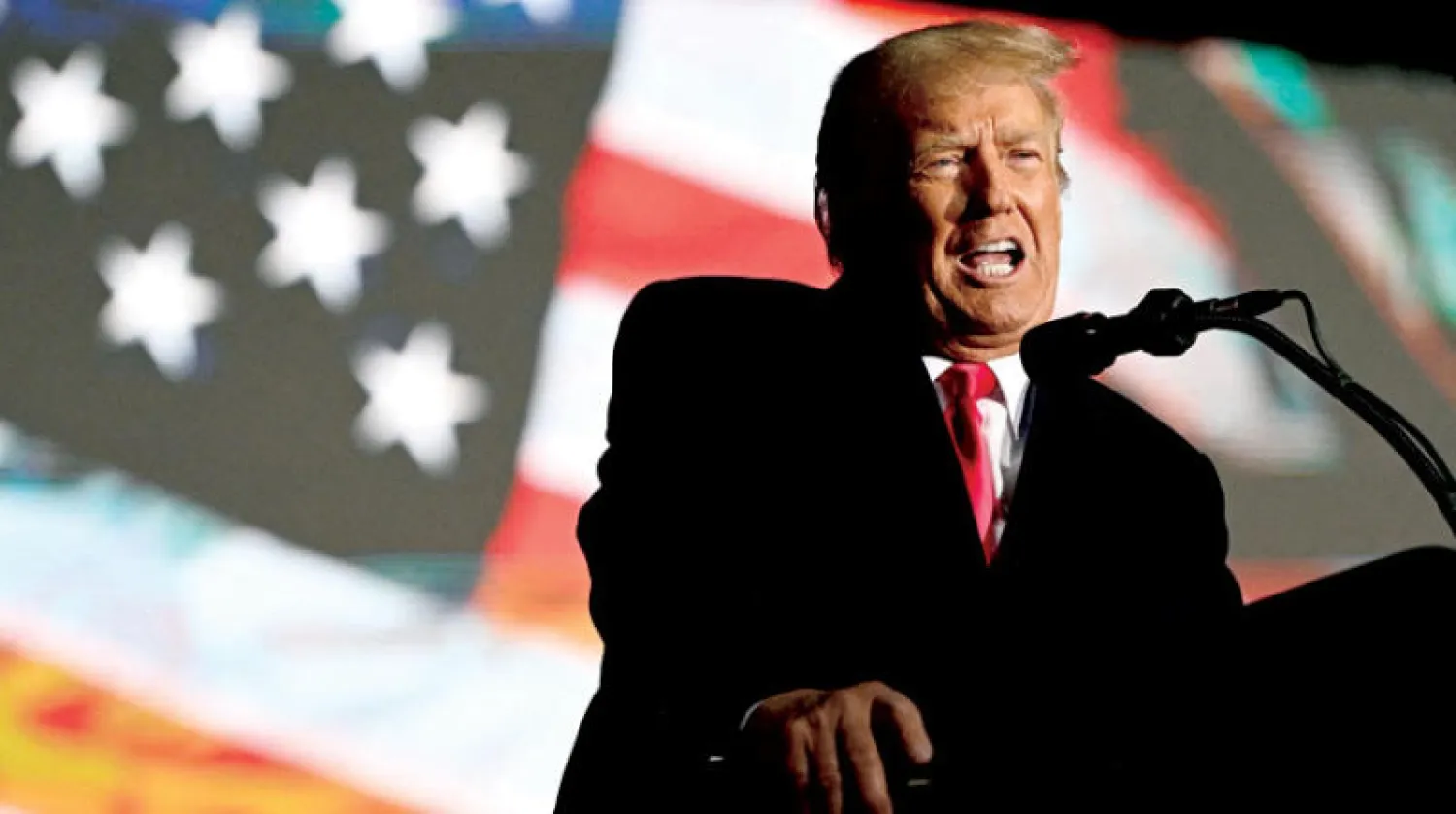 ترمب يخطب في تجمع انتخابي دعماً لمرشحين جمهوريين في السابع من نوفمبر الحالي (رويترز)