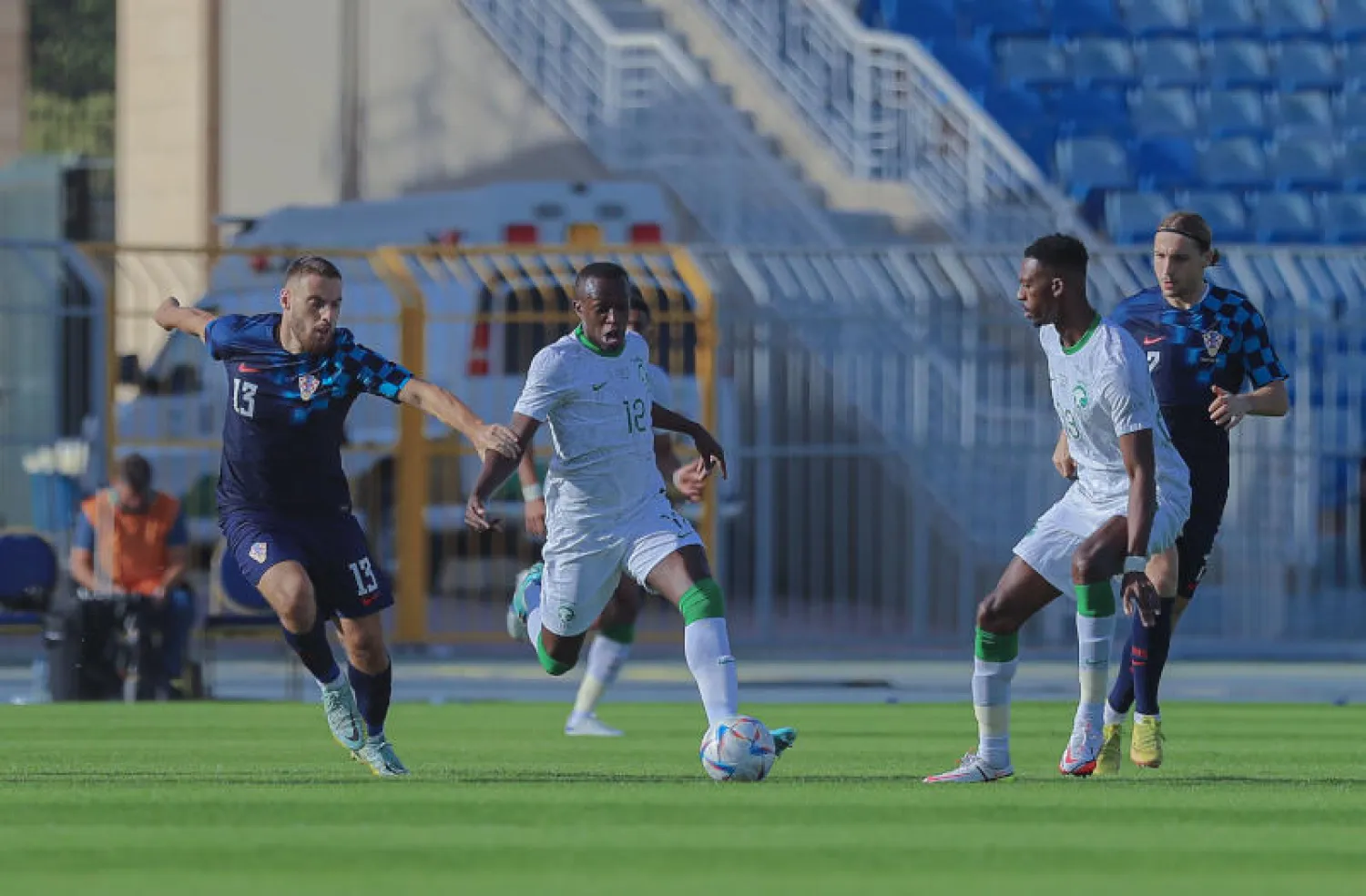 تسبق المباراة الودية انطلاق «مونديال قطر 2022» بأيام قليلة (تصوير: علي الظاهري)