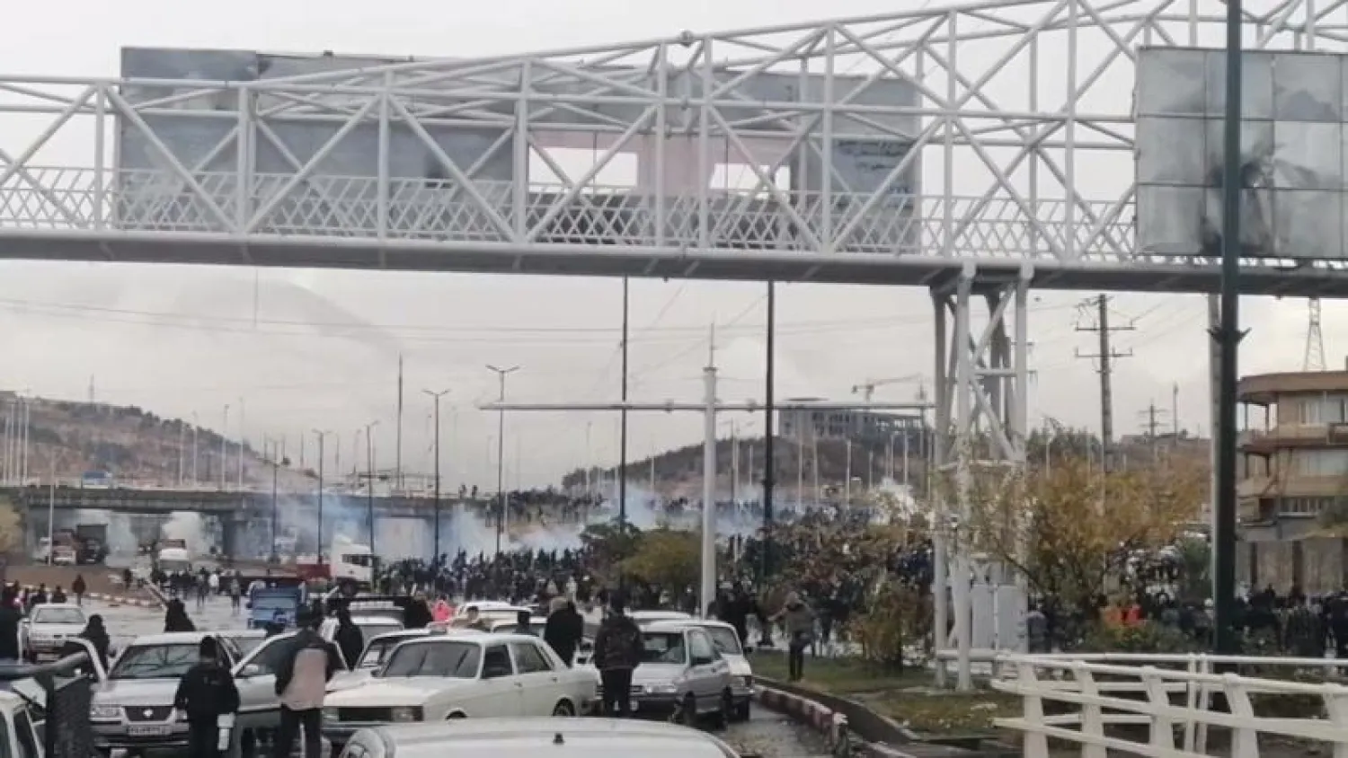 مسيرة حاشدة في سنندج (تويتر)