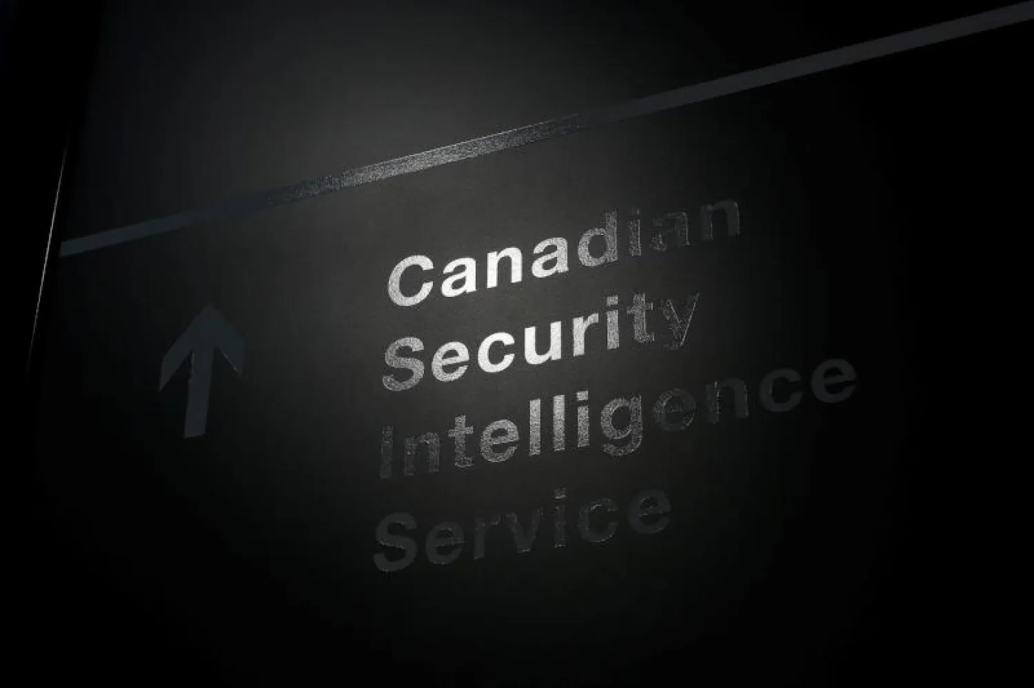 جهاز الاستخبارات الكندي يعلم أن إيران تراقب وترهب الناس في كندا (رويترز)