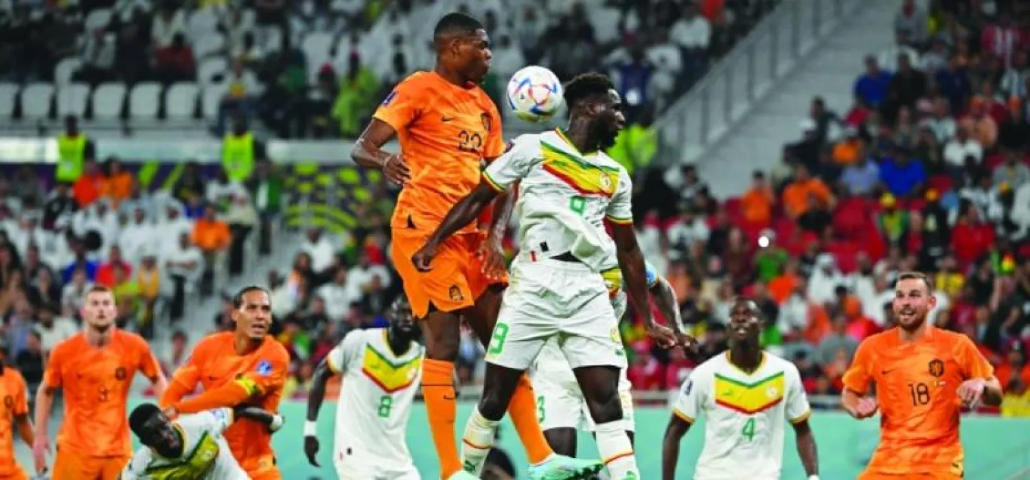 الطواحين البرتقالية أنهت المواجهة بهدفين خلال الدقائق العشر الأخيرة (أ.ف.ب)