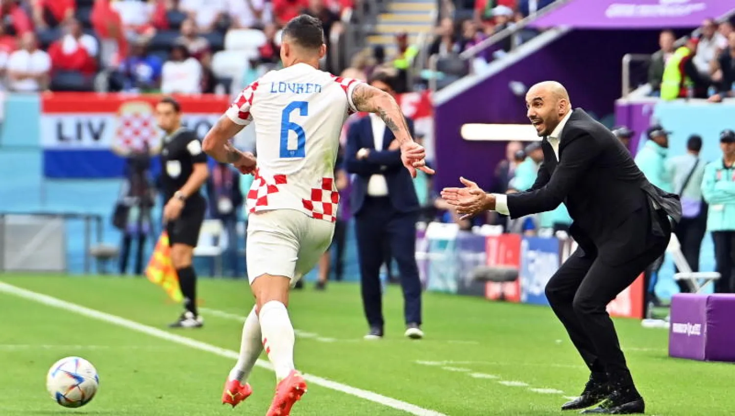 الركراكي خلال المؤتمر الصحافي (إ.ب.أ)