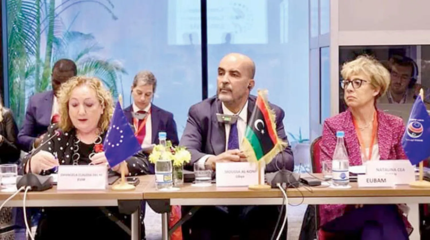 موسى الكوني خلال ترؤسه أعمال المؤتمر الإقليمي للتعاون الحدودي بين ليبيا ودول الساحل في تونس (المجلس الرئاسي)