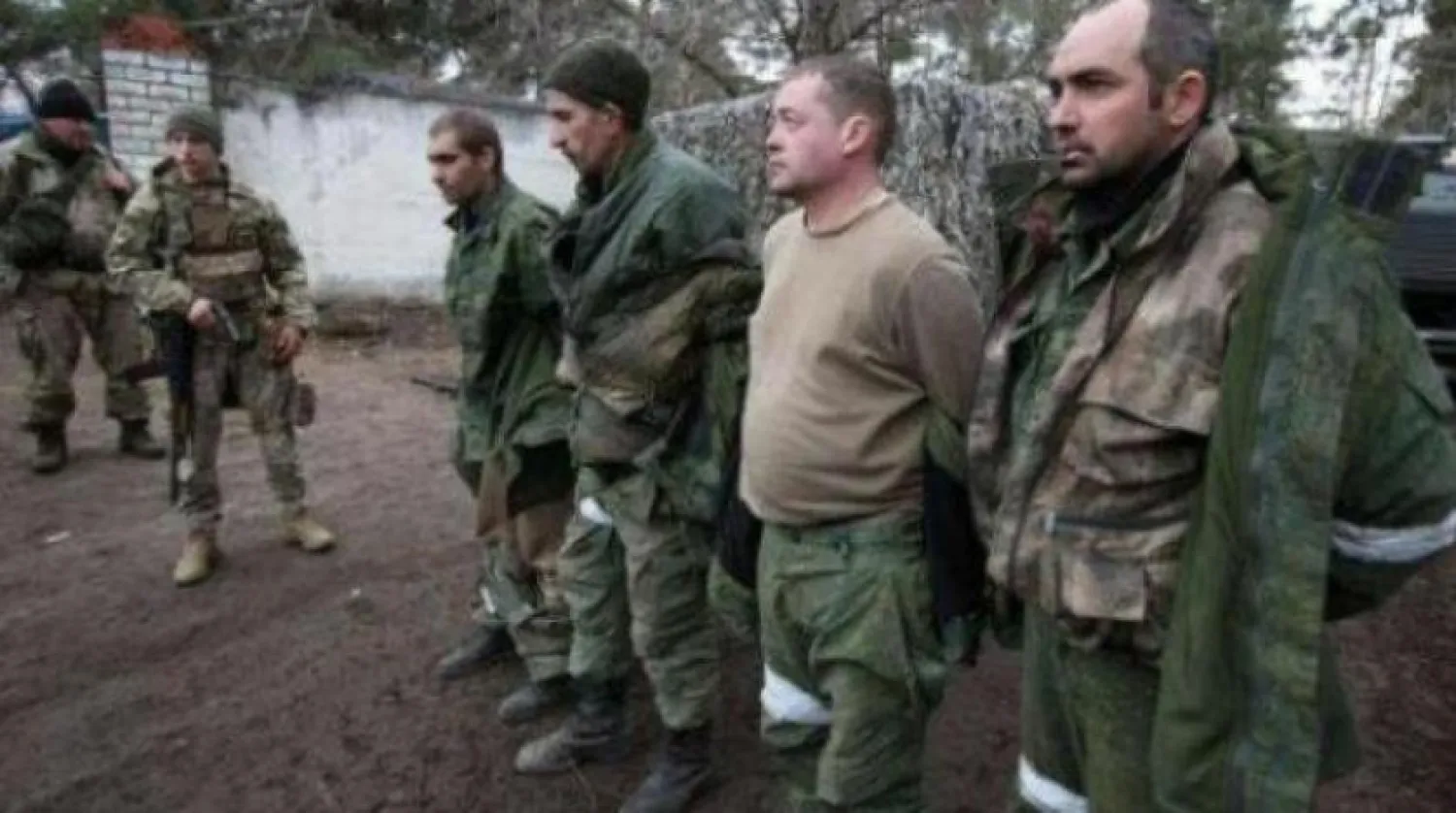 Russian prisoners held by Ukrainian forces - Reuters 