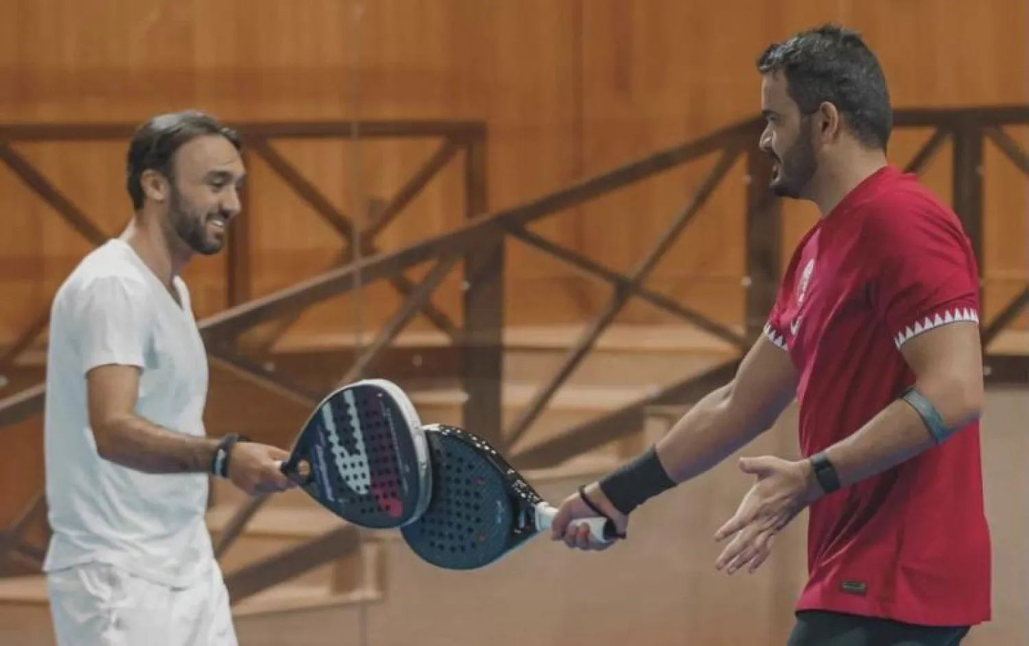 صورة من اللقاء نشرها موقع الاتحاد السعودي لـ«البادل»