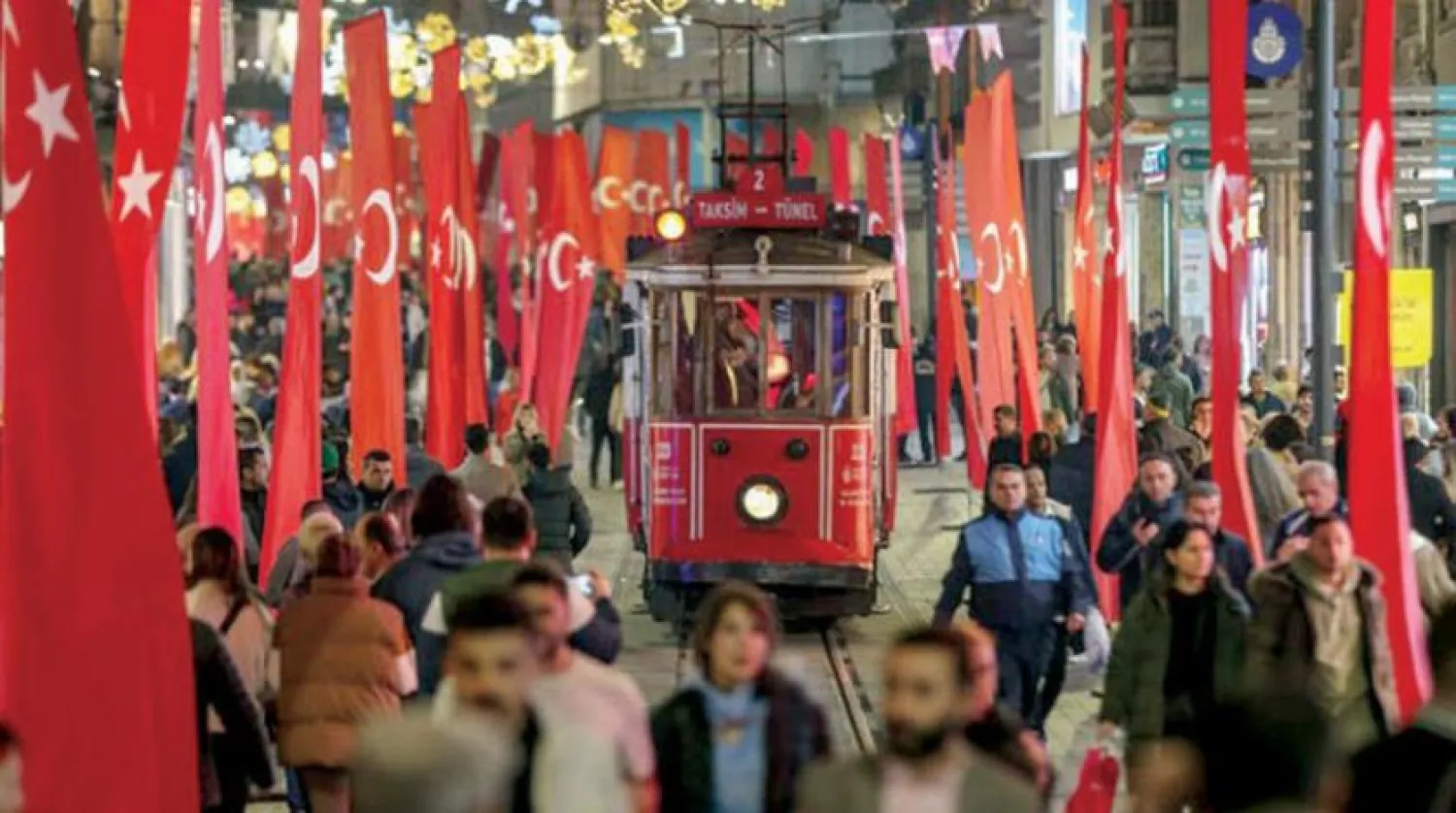 Turkish authorities launched new measures to secure movement on Istiklal Avenue after the terrorist blast (Haberturk website) 


