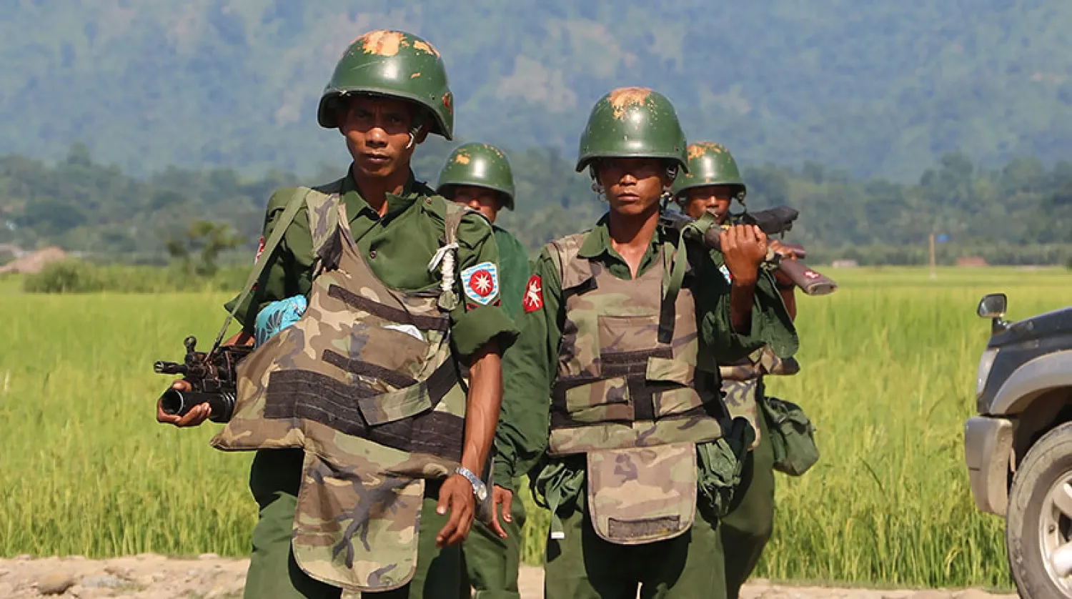 Myanmar ordusu operasyonlarını sürdürüyor. (AFP)