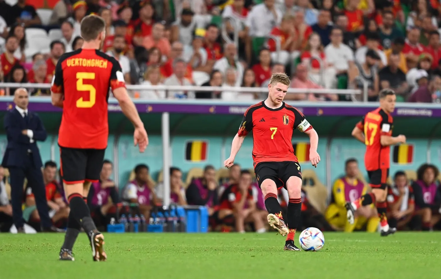 Kevin De Bruyne (C) of Belgium in action during the FIFA World Cup 2022 group F soccer match between Belgium and Morocco at Al Thumama Stadium in Doha, Qatar, 27 November 2022. (EPA)
