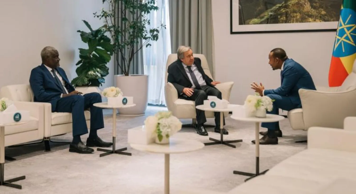 آبي أحمد وغوتيريش وموسى فقي خلال محادثات أديس أبابا (صفحة رئيس الوزراء الإثيوبي على تويتر)