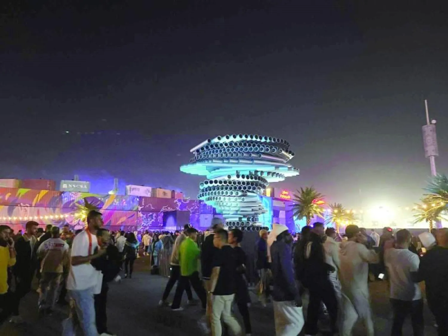 أحد الأعمال الفنية