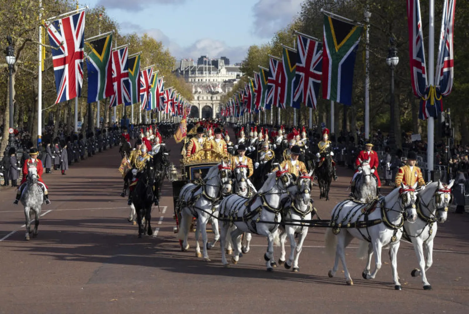 من مظاهر الابهة البريطانية المألوفة (أ.ب)