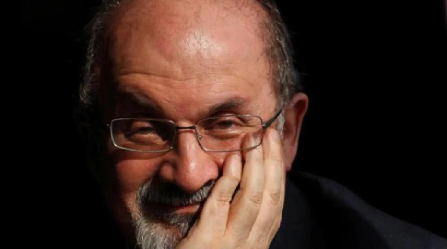 Yazar Selman Rüşdi , 2010'da Reuters ile yaptığı röportajda
