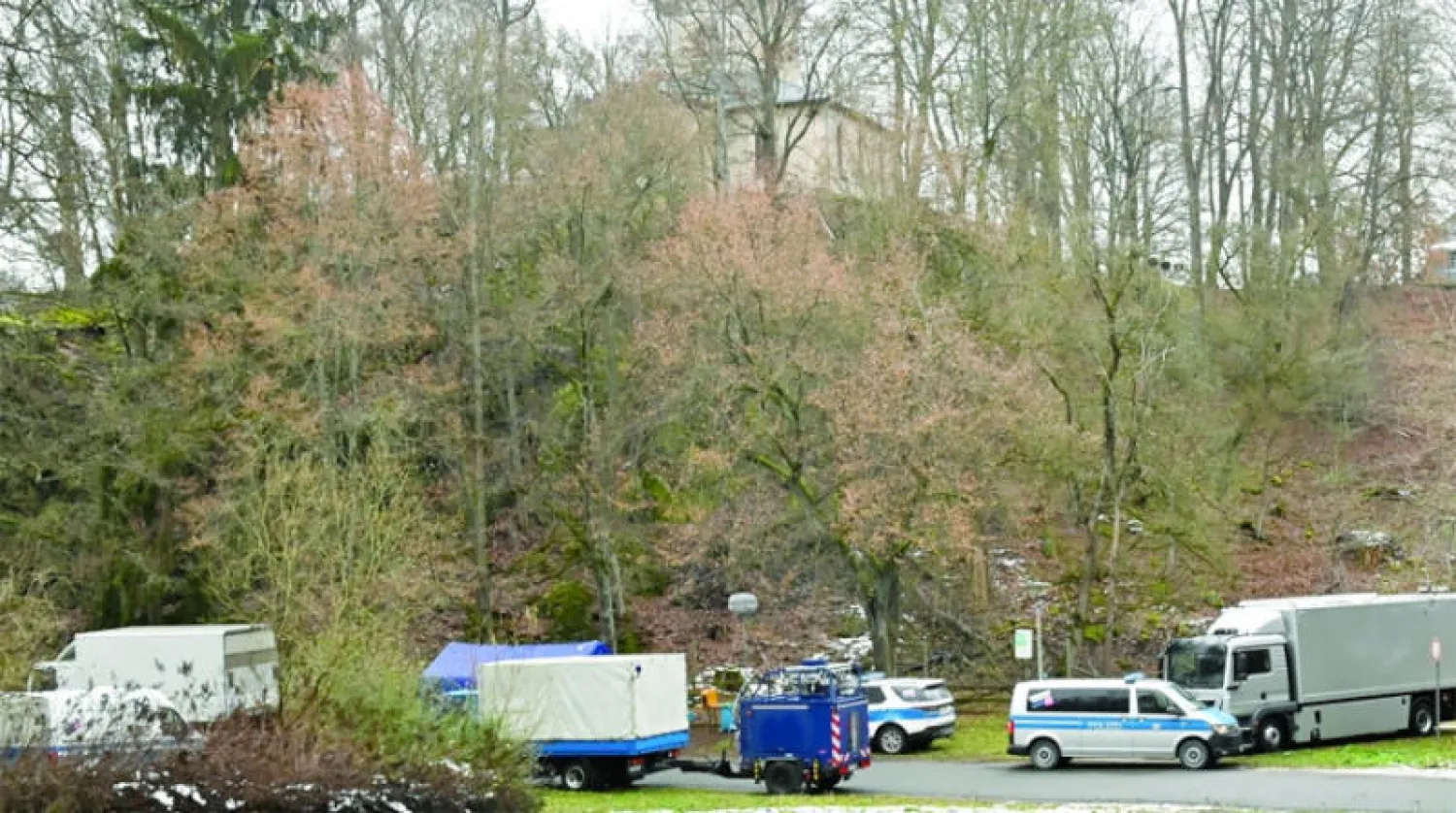 قوة من الشرطة الألمانية خلال المداهمات التي جرت لاعتقال أعضاء «مواطنو الرايخ» في 8 ديسمير الحالي (رويترز)