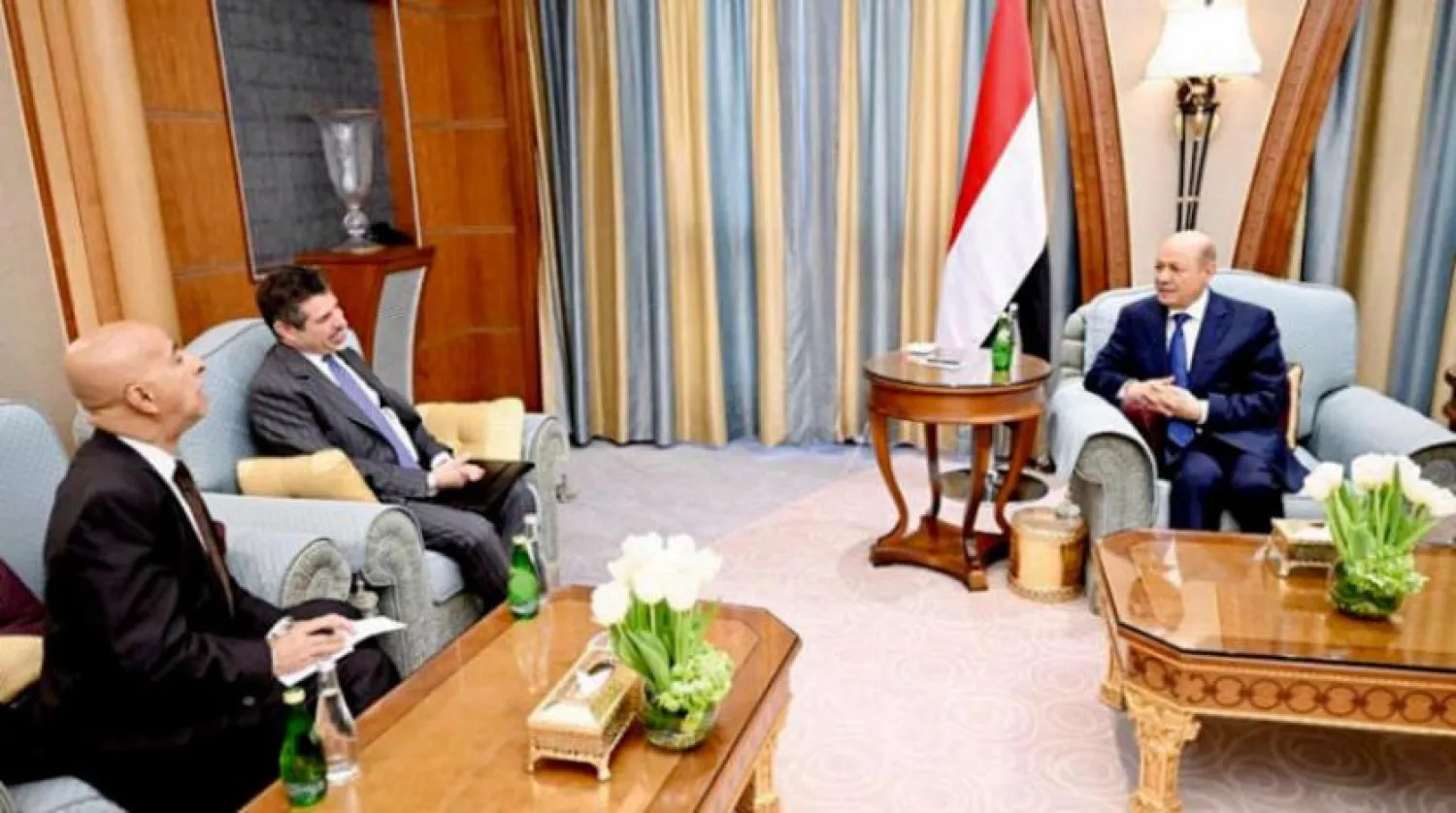 President of Yemen’s Presidential Leadership Council Rashad al-Alimi during his meeting with the US ambassador to Yemen, Steven Fagin, in the Saudi capital Riyadh on Sunday, December 11, 2022. (SABA)


