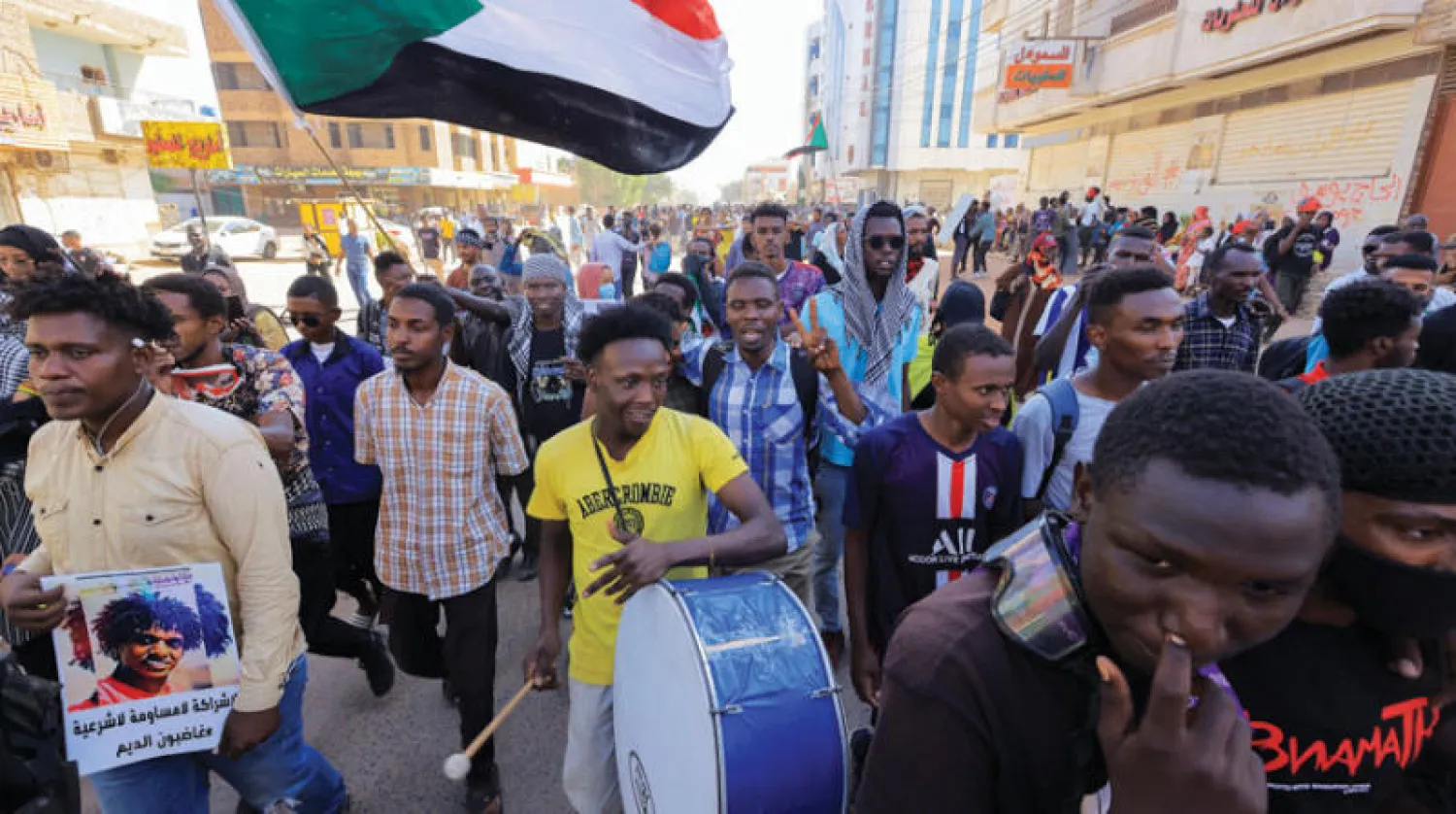 جانب من احتجاجات في الخرطوم يوم 8 ديسمبر (رويترز)
