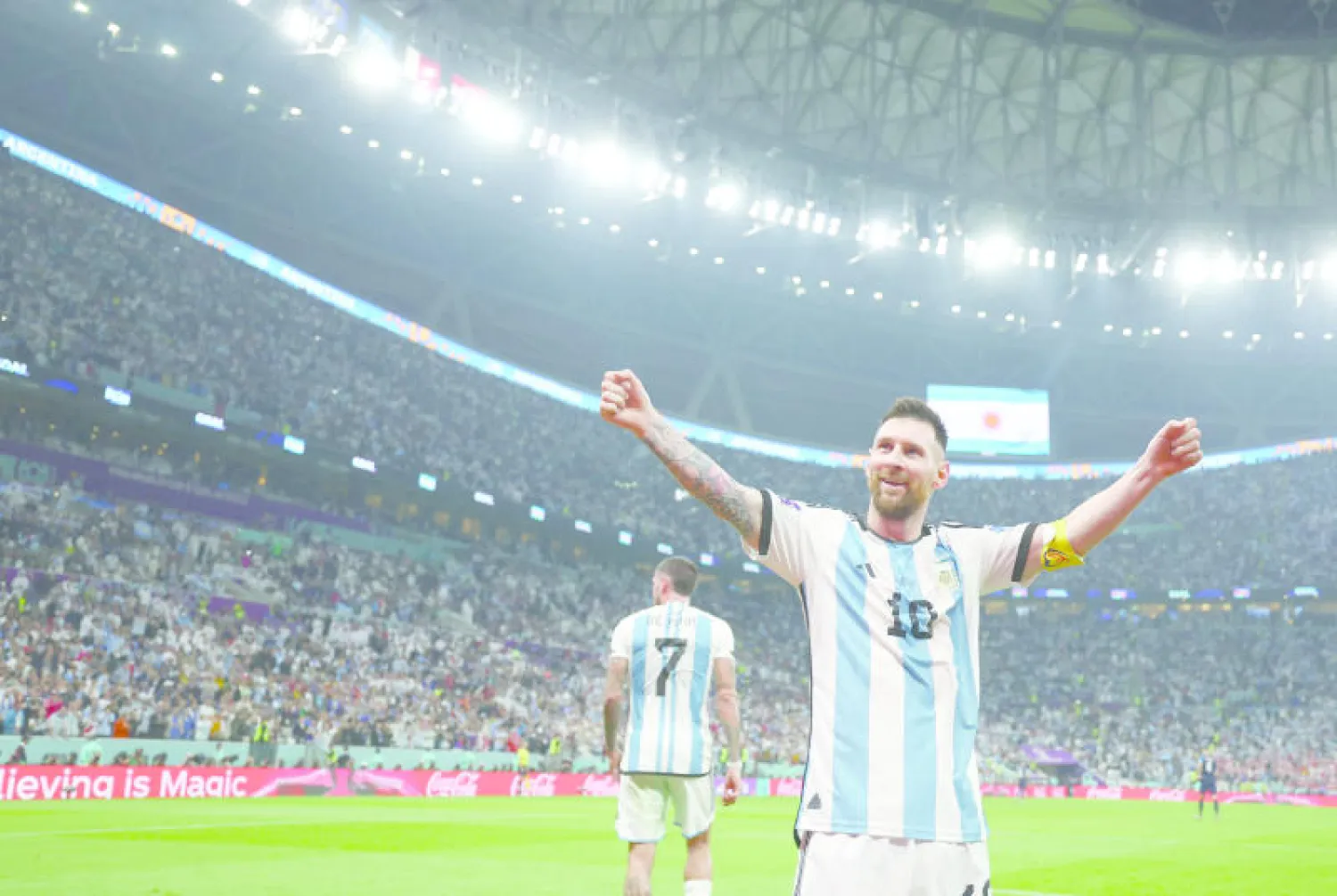 ميسي استعاد سحره  في المونديال القطري وقاد الأرجنتين للنهائي (رويترز)