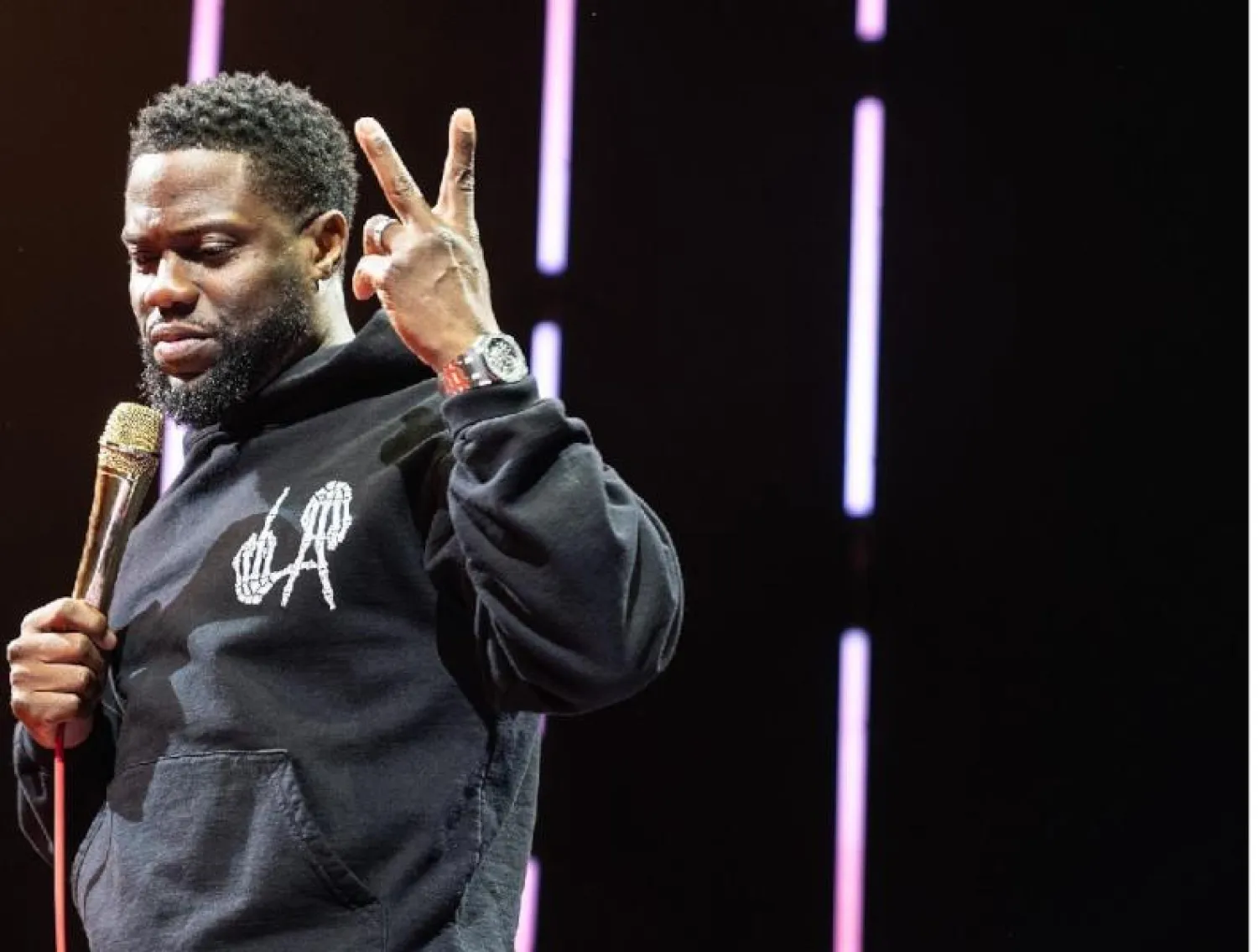 كيفين هارت (حسابه على فيسبوك)