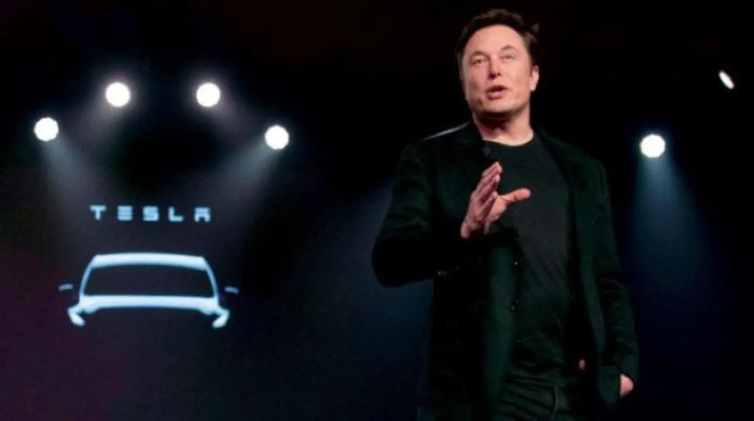 Musk, Nisan ayından bu yana 23 milyar dolar değerinde Tesla hissesi  sattı. (AP)

