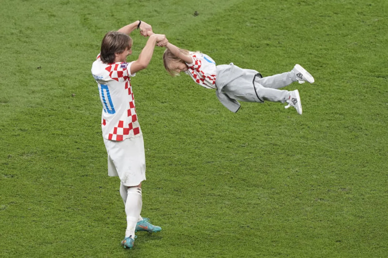 مودريتش لن يعتزل بعد نهاية المونديال (أ.ب)