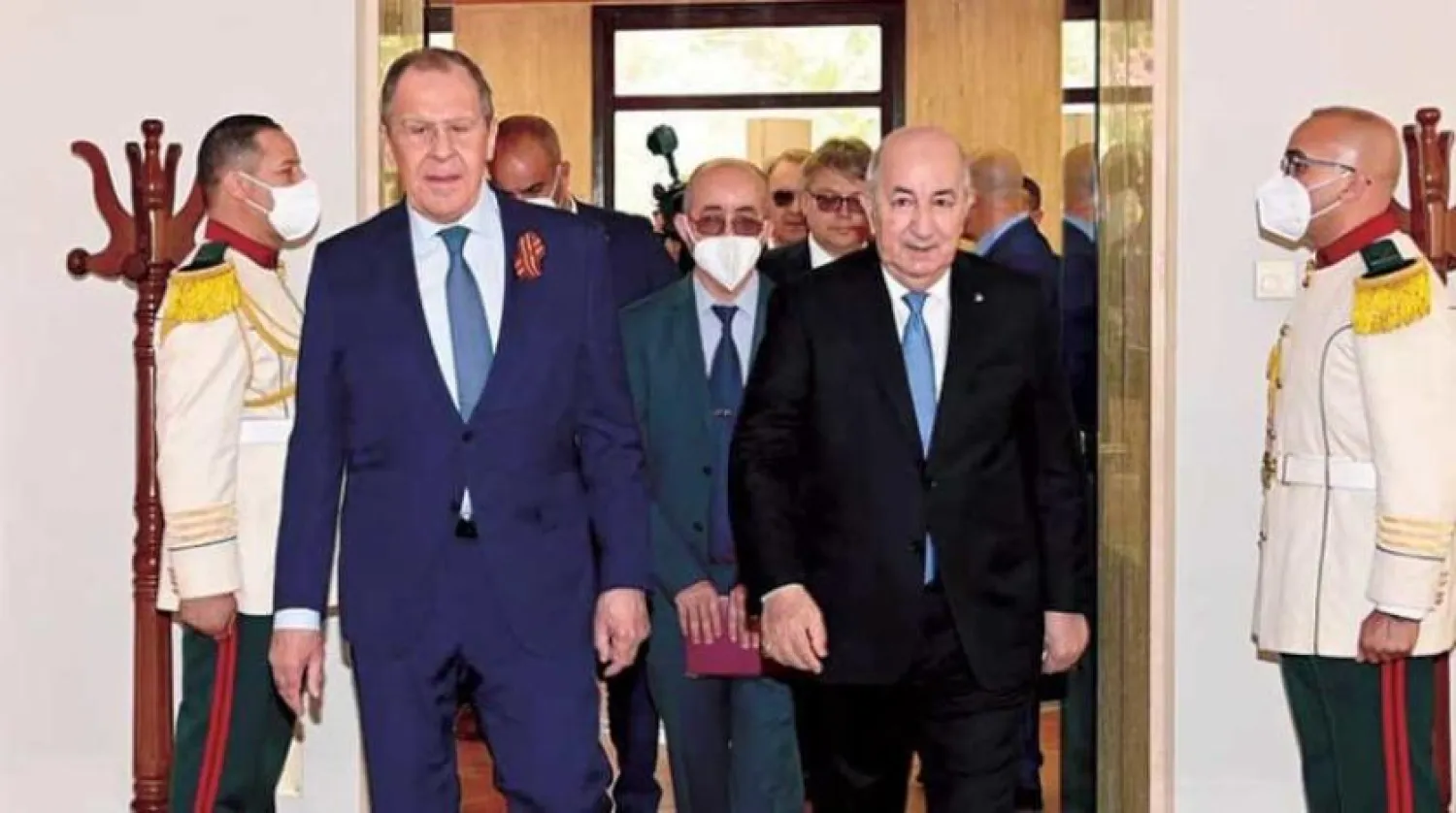 President Abdelmadjid Tebboune and Russian Foreign Minister Sergei Lavrov seen last May (Algerian Presidency)