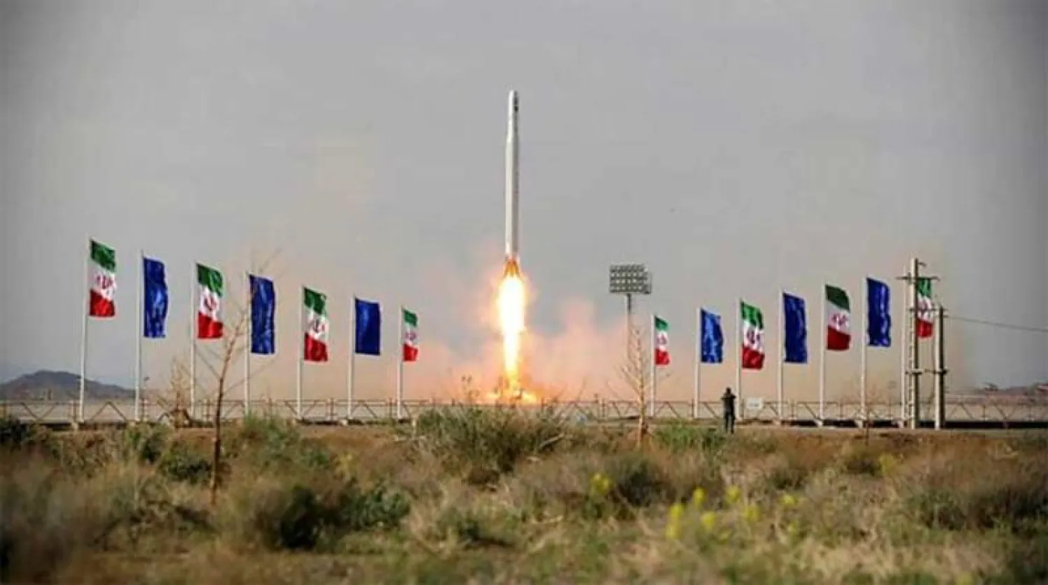 إيران تعتزم إطلاق قمرين صناعيين خلال أشهر