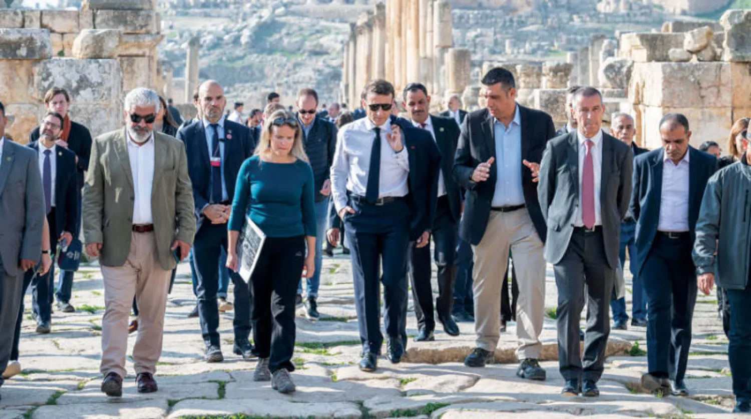 ماكرون زار الموقع الأثري في جرش الأربعاء ضمن زيارته للأردن (أ.ف.ب)