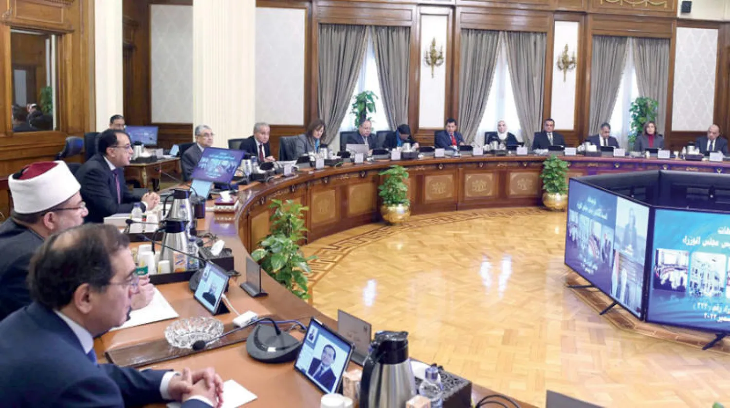 مدبولي خلال اجتماع مجلس الوزراء المصري لمناقشة جهود توفير السلع الأساسية (الحكومة المصرية)