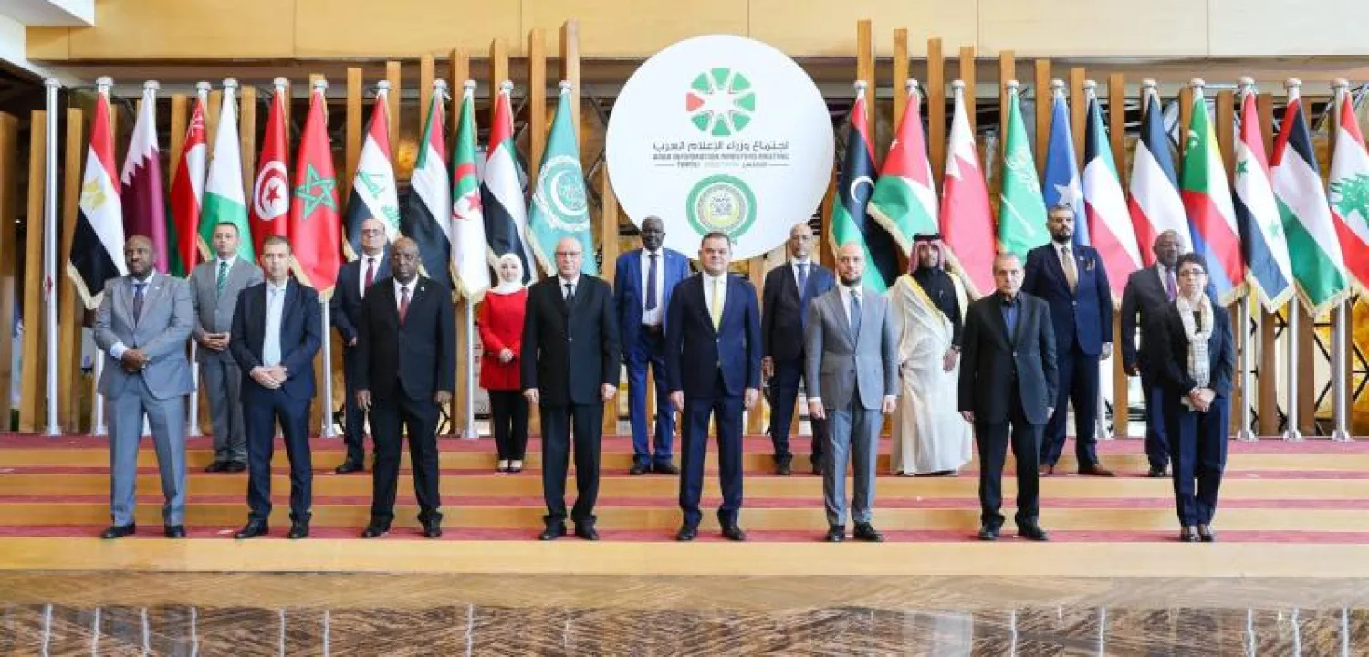 الدبيبة ووزراء وكبار مسؤولي الإعلام بالجامعة العربية في طرابلس (حكومة الوحدة)