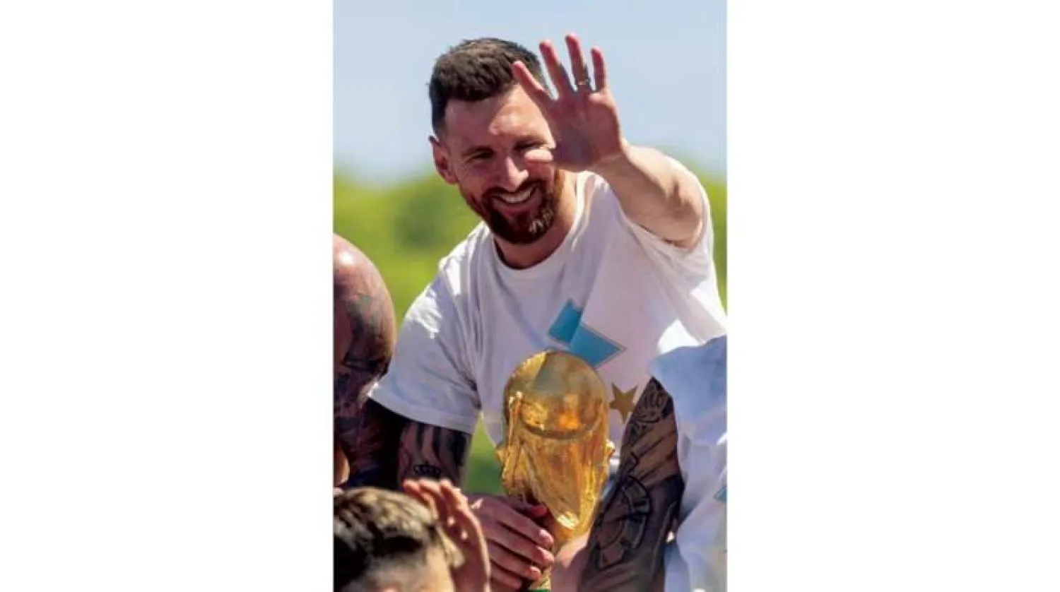 ميسي ما زال في الأرجنتين محتفلاً بكأس العالم (أ.ف.ب)