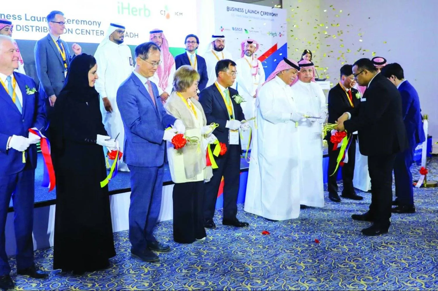 Saudi Minister of Commerce Majid bin Abdullah Al-Qasabi during the ceremony of signing agreements with new companies to invest in the logistics zone in Riyadh, Saudi Arabia. (Asharq Al-Awsat) 