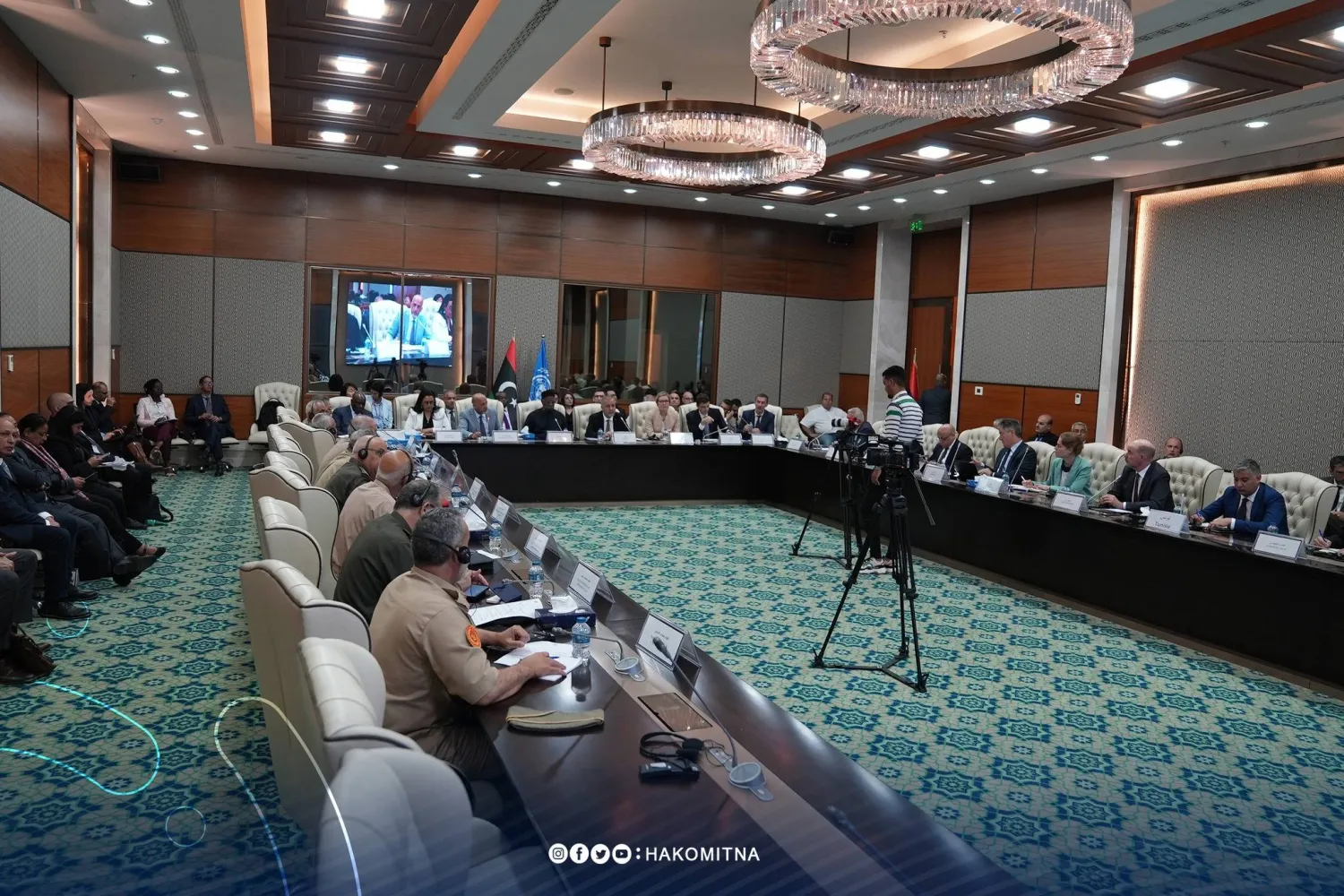 جانب من اجتماعات لجنة (5 + 5) العسكرية مع مجموعة العمل الأمني بطرابلس (الوحدة)