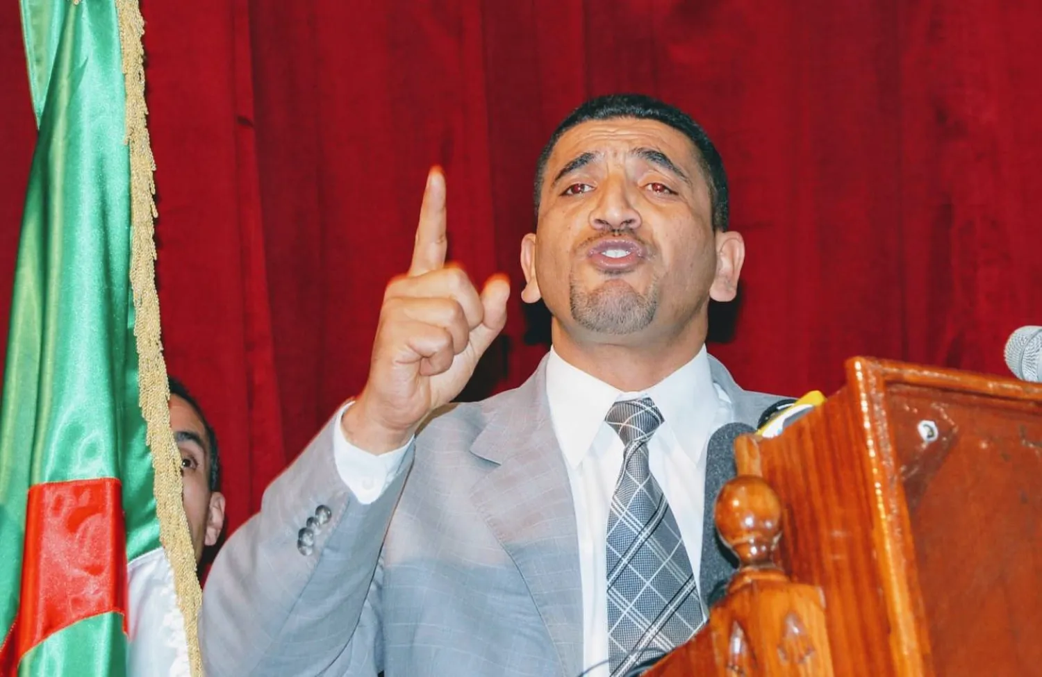 كريم طابو (صفحته على فيسبوك)