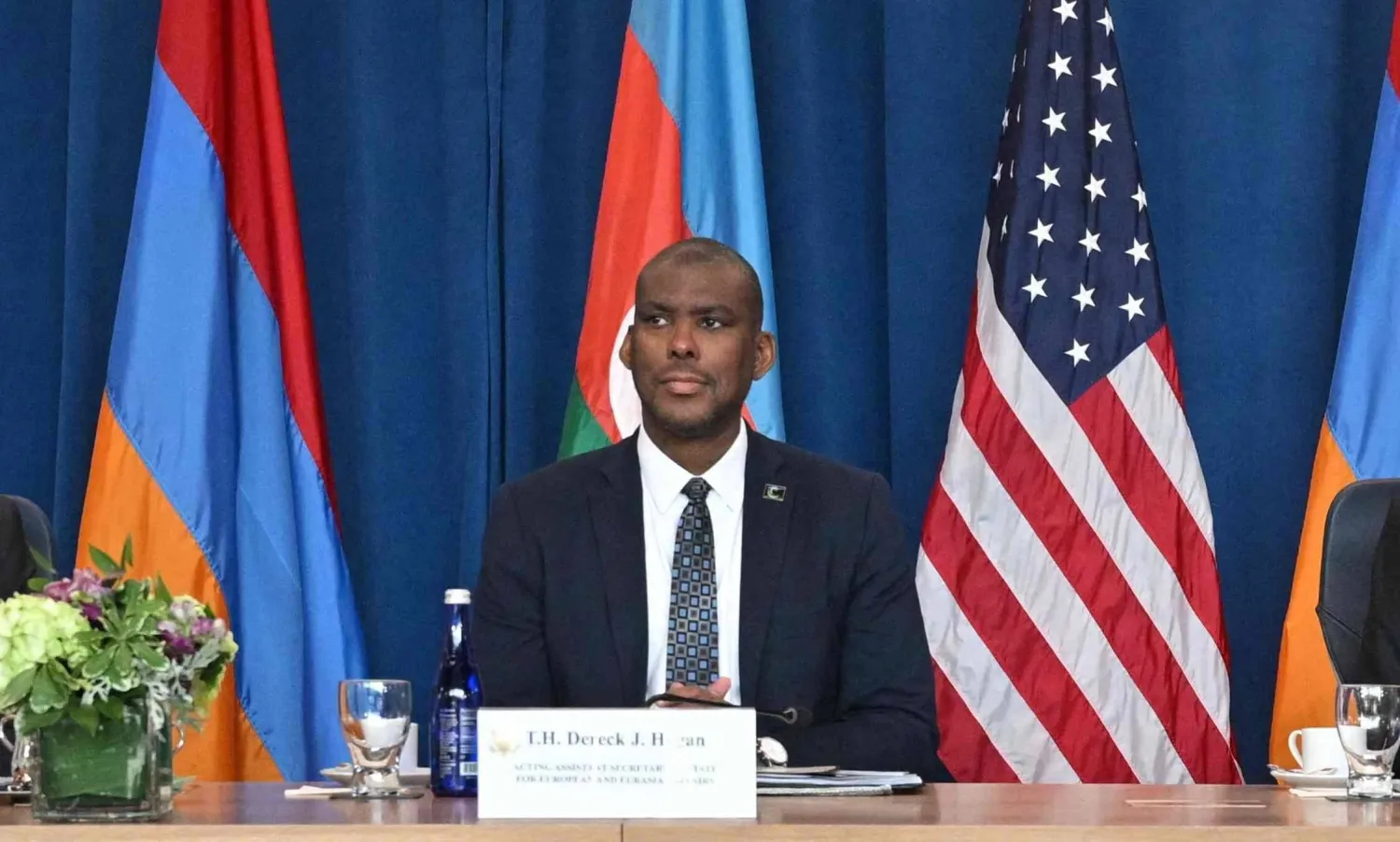 ديريك هوغان القائم بأعمال مساعد وزير الخارجية الأميركية للشؤون الأوروبية (أ.ف.ب)