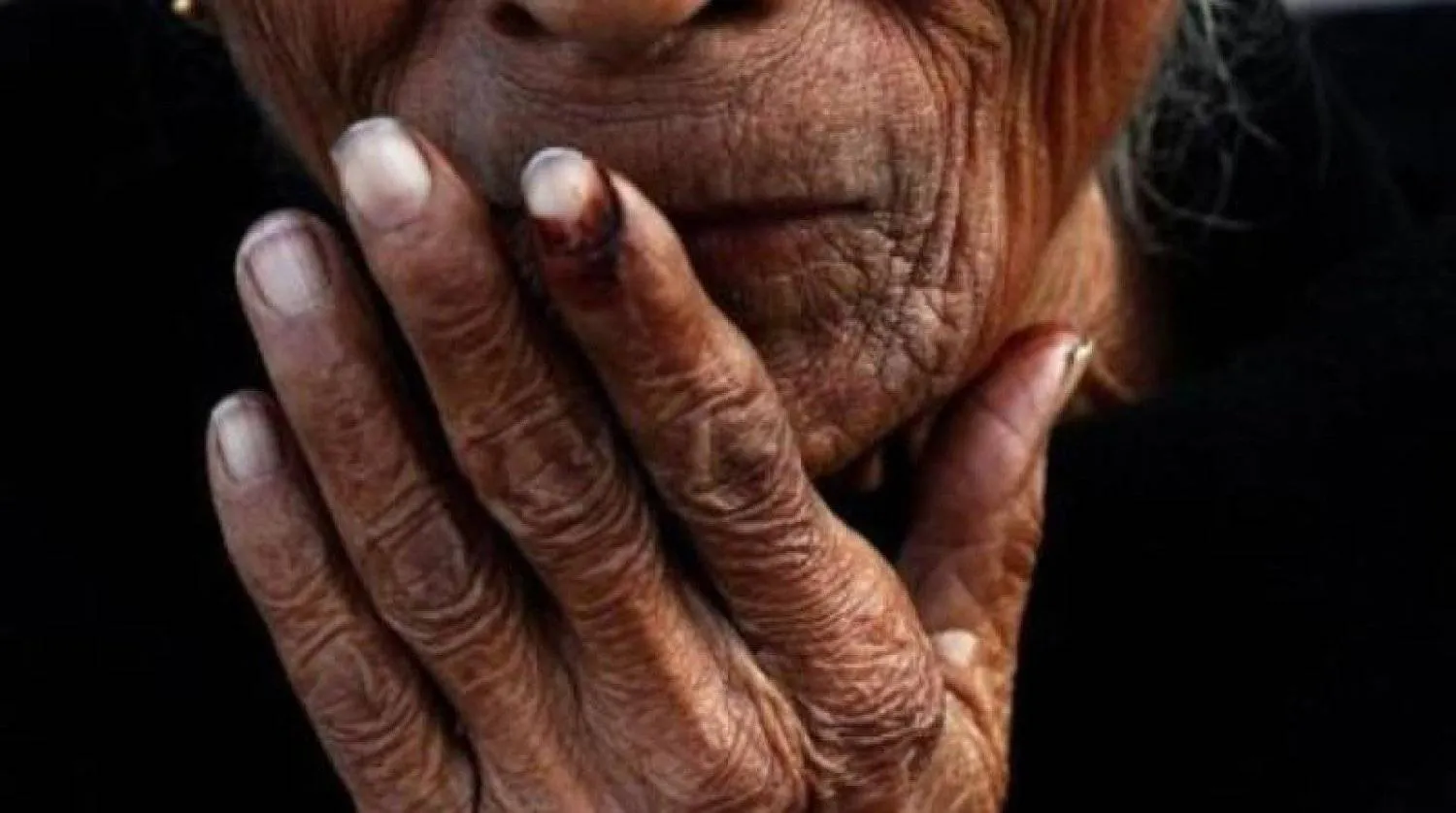 لماذا أعمار النساء أطول من أعمار الرجال؟