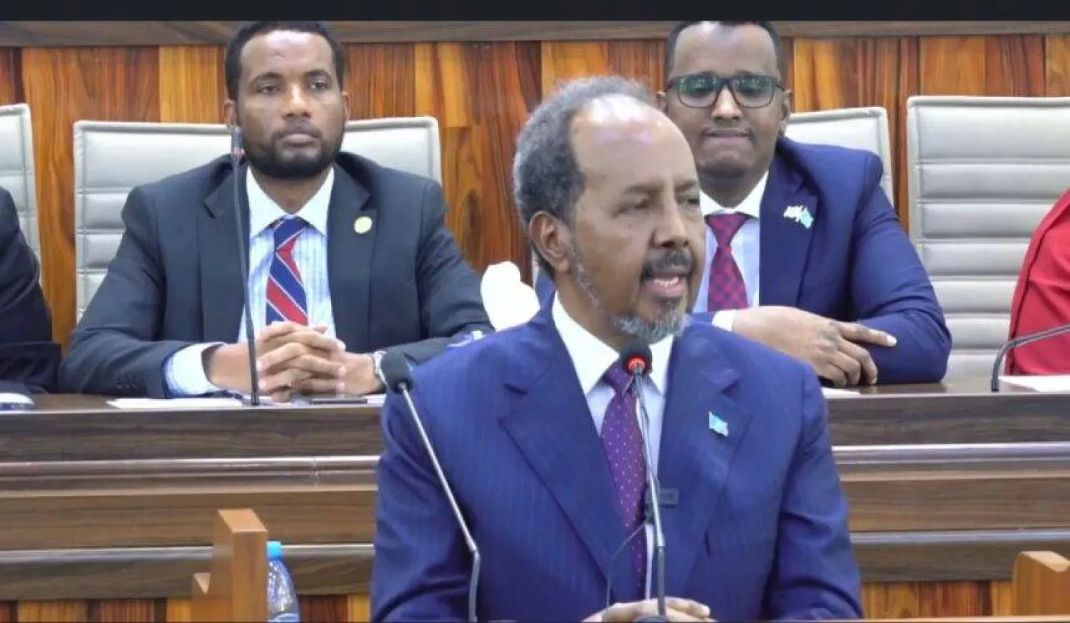 الرئيس الصومالي في افتتاح أعمال البرلمان الفيدرالي (وكالة الصومال الرسمية)