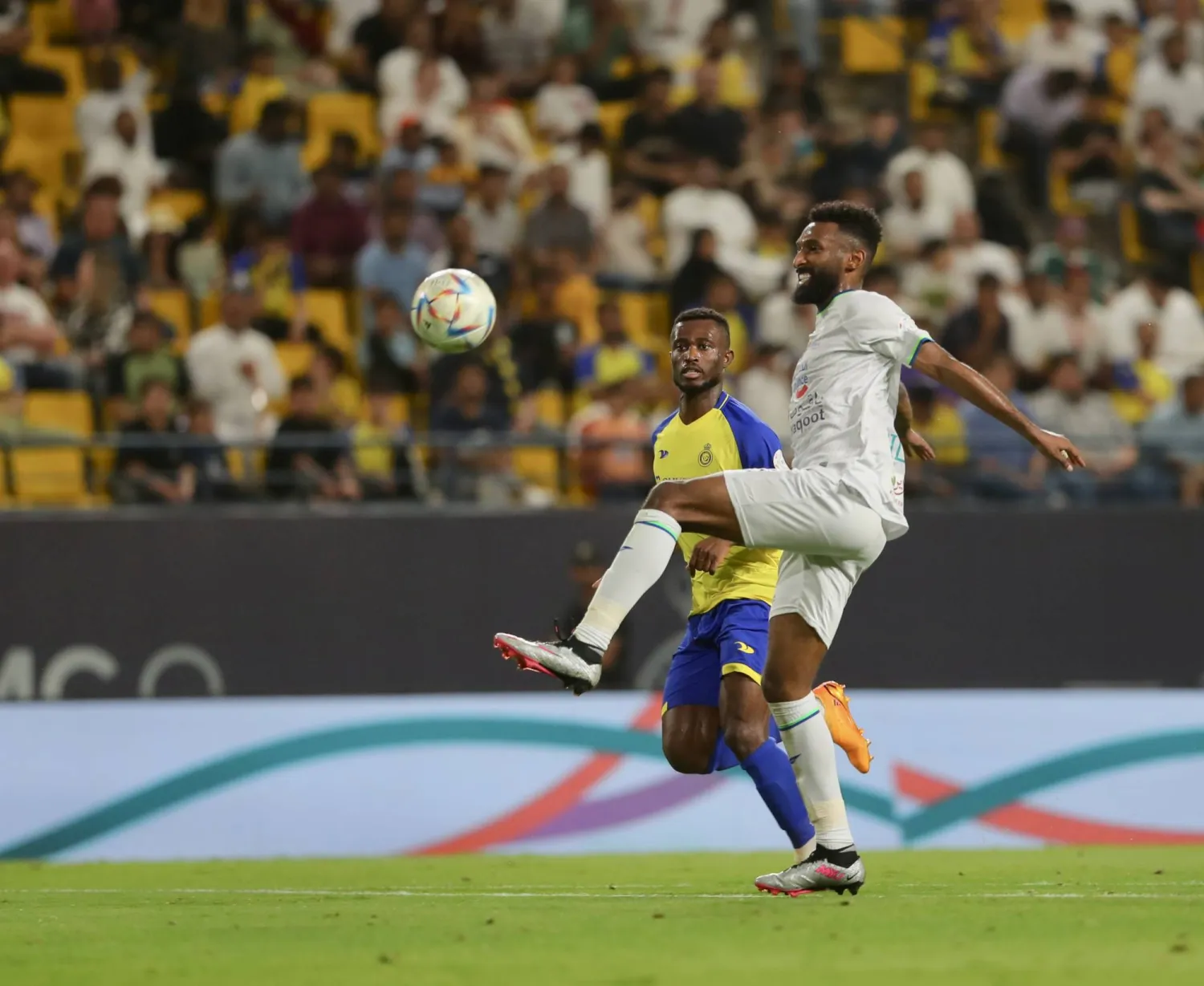 فراس البريكان خلال مباراة الفتح أمام النصر ضمن الدوري السعودي (تصوير: عبد العزيز النومان)