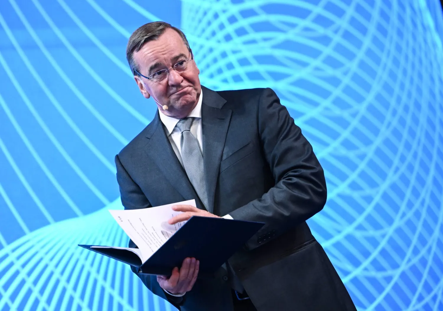 الوزير الألماني يتحدث في مؤتمر الأمن الآسيوي «حوار شانغريلا» (د.ب.أ)