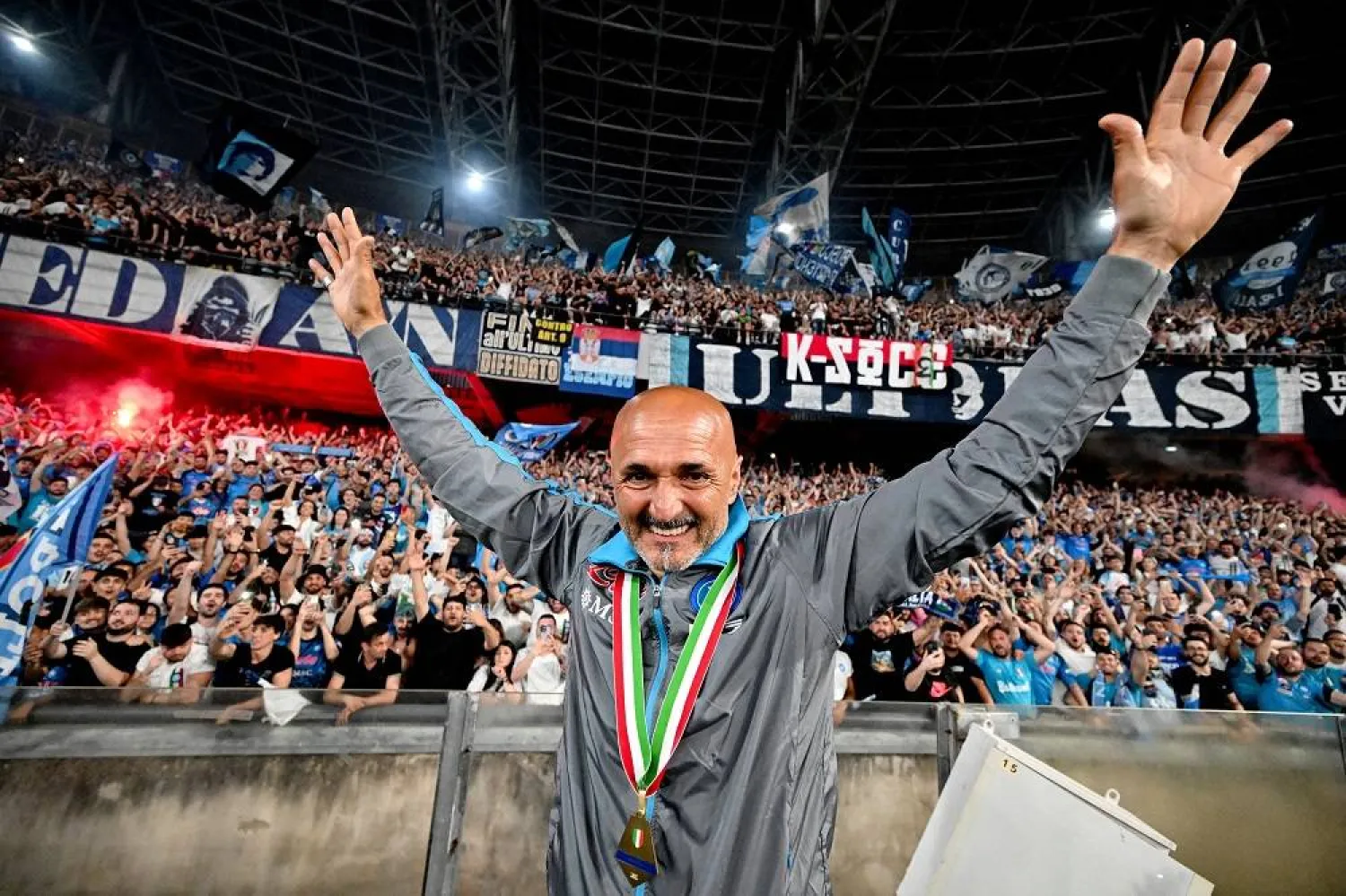 Football - Serie A - Napoli v Sampdoria - Stadio Diego Armando Maradona, Naples, Italy - June 4, 2023 Napoli coach Luciano Spalletti celebrates winning Serie A after the match. (Reuters) 