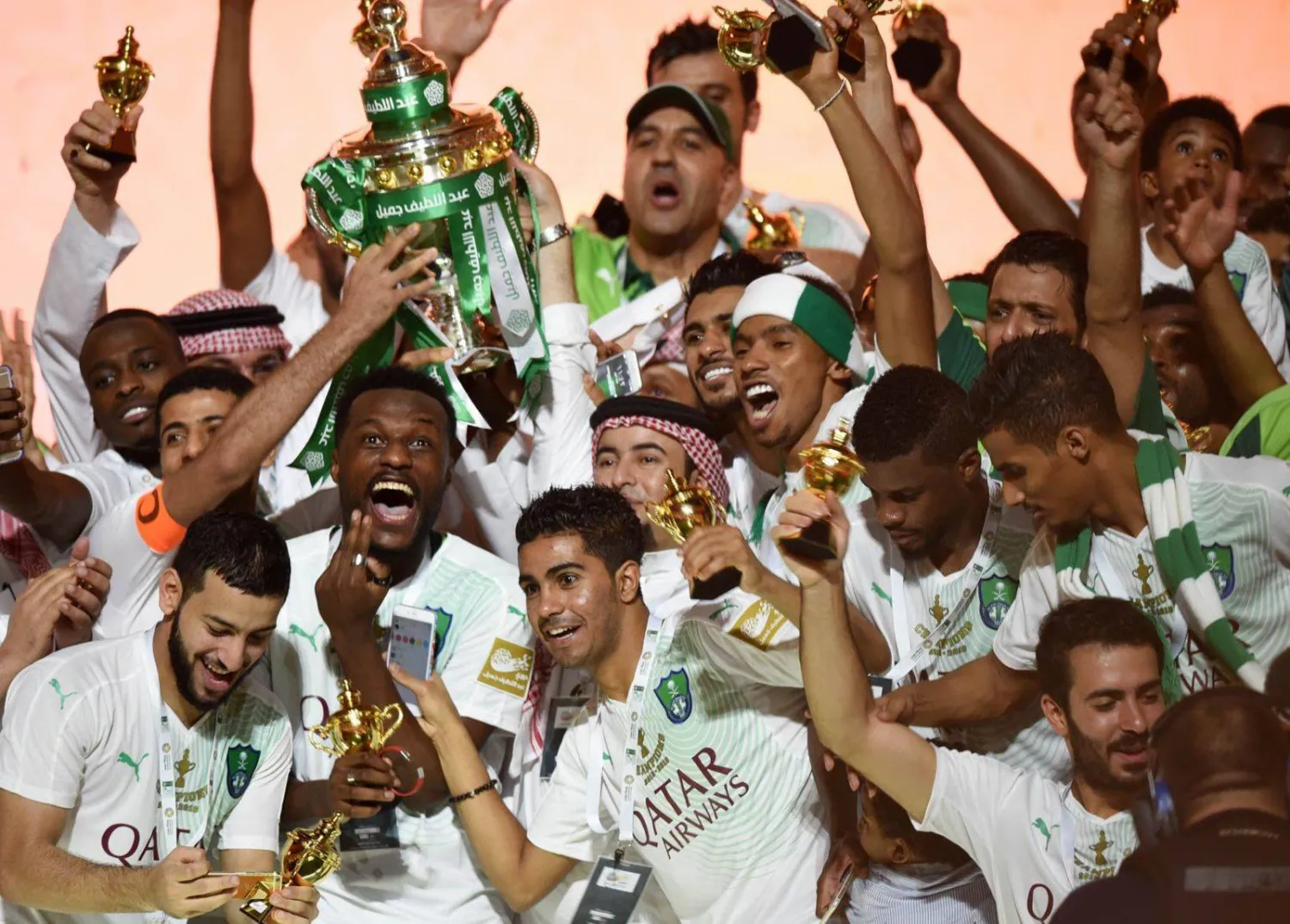 صفقة الاستحواذ ستمهد للأهلي طريق العودة للبطولات (الشرق الأوسط)