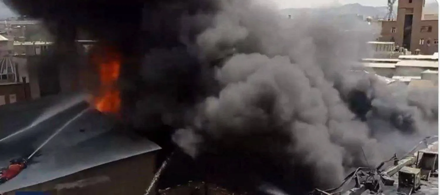 A fire broke out in a glue warehouse in the Seyed Vali bazaar, located in Tehran's Grand Bazaar. (ISNA) 