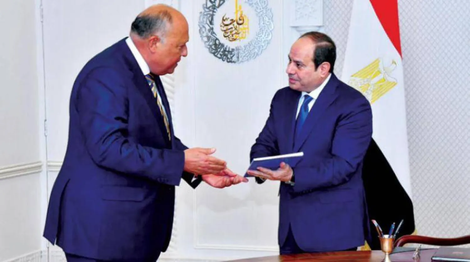 الرئيس المصري عبد الفتاح السيسي ووزير الخارجية شكري